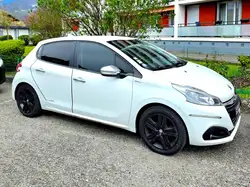 Peugeot 208 1.2 PureTech 82ch BVM5 Style