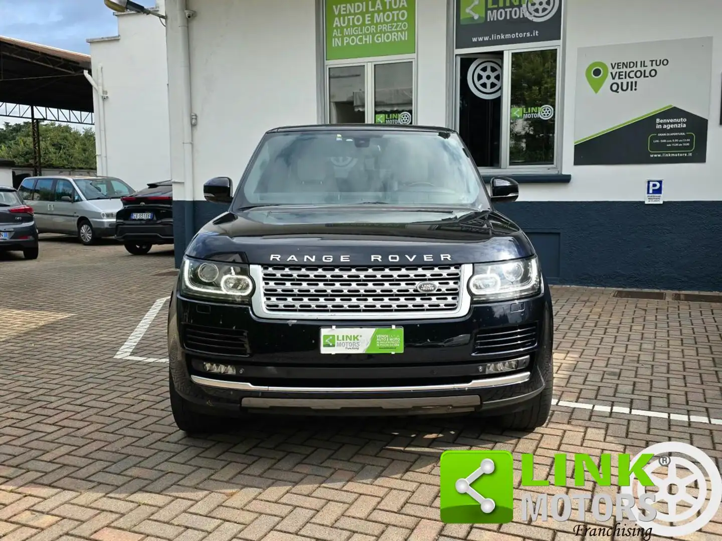 Land Rover Range Rover 4.4 SDV8 Vogue Schwarz - 2