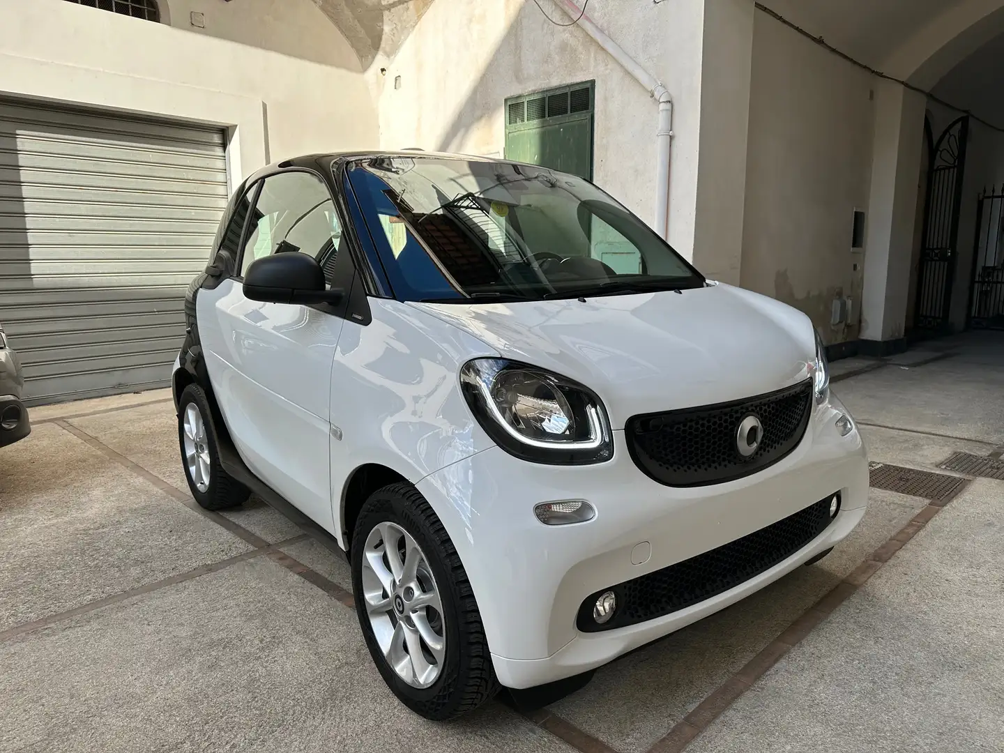 smart forTwo Fortwo 1.0 Passion 71cv twinamic my18 Bianco - 1