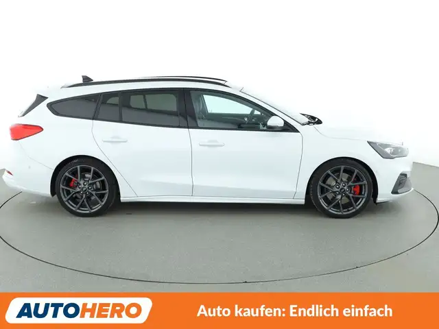 Ford Focus view 7