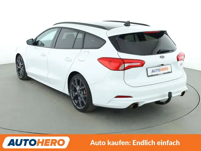 Ford Focus view 4