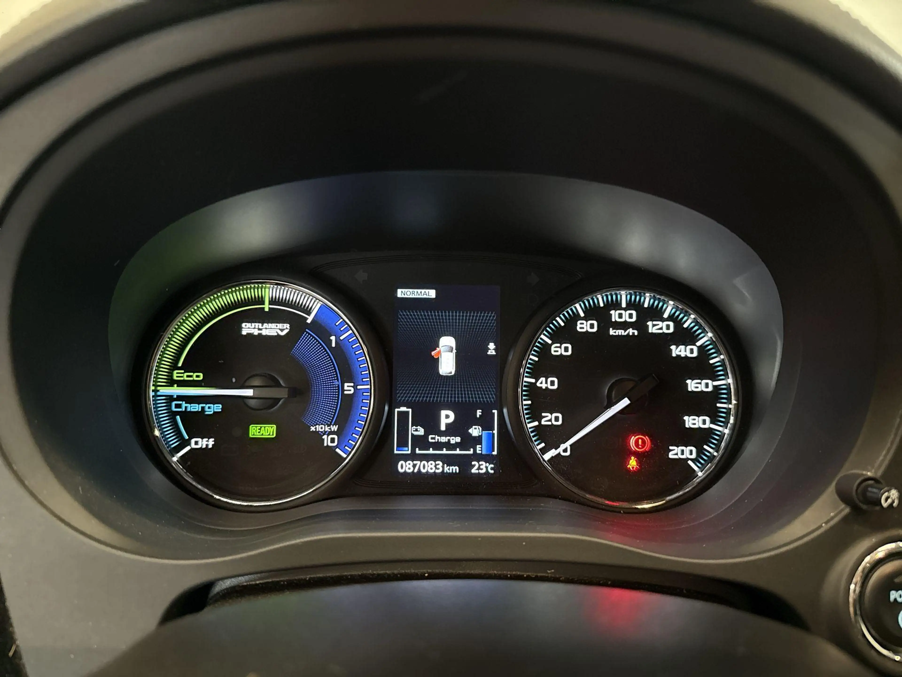 Mitsubishi Outlander 2.4 PHEV Pure | CAMERA | STOELVERWARMING | KEYLESS — photo 31