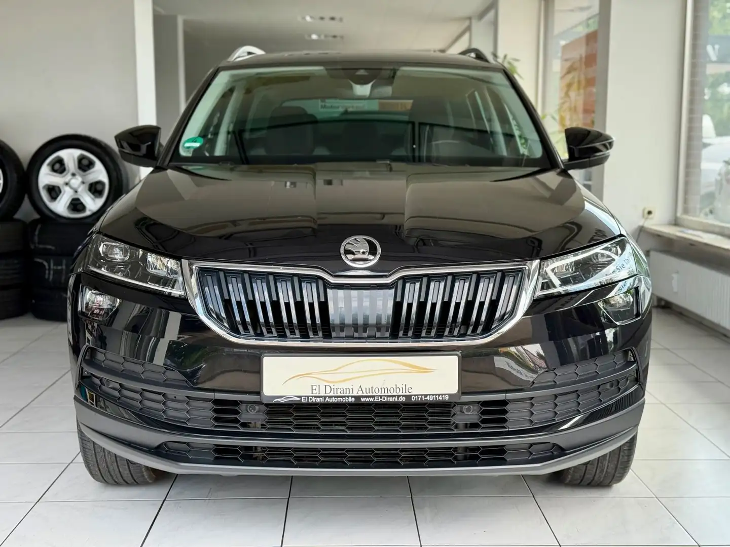 Skoda Karoq 1.5 TSI DSG Drive 125 Pano/ACC/VirtCo/RCam Schwarz - 2
