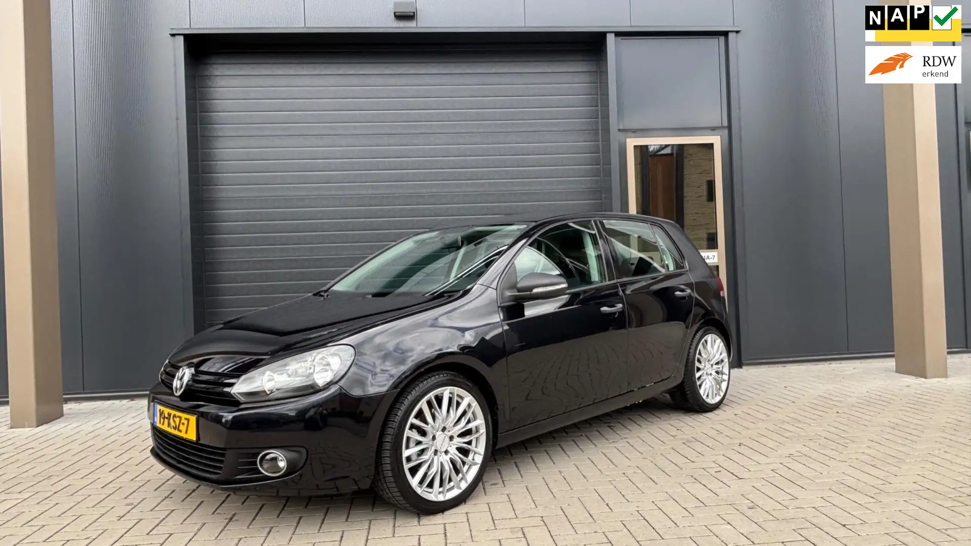 Volkswagen Golf 1.4 TSI 122pk 5DRS AIRCO | CLIMATIC | NL-AUTO | 18 Zwart - 1