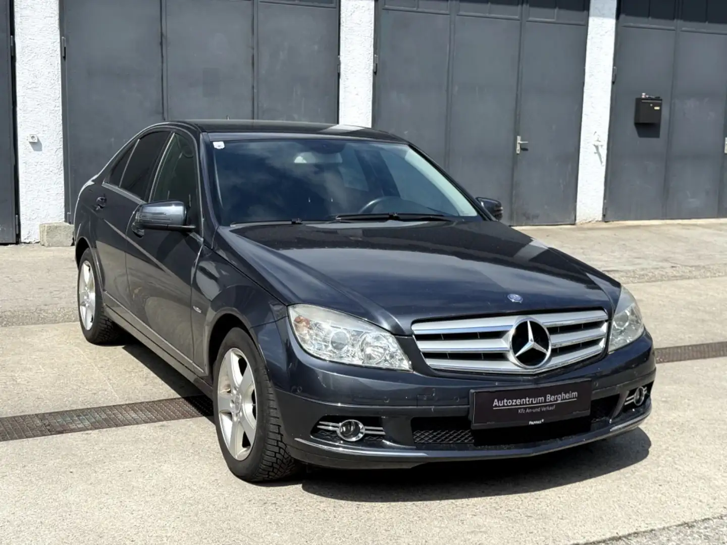 Mercedes-Benz C 200 Kompressor Avantgarde Aut. Grau - 1