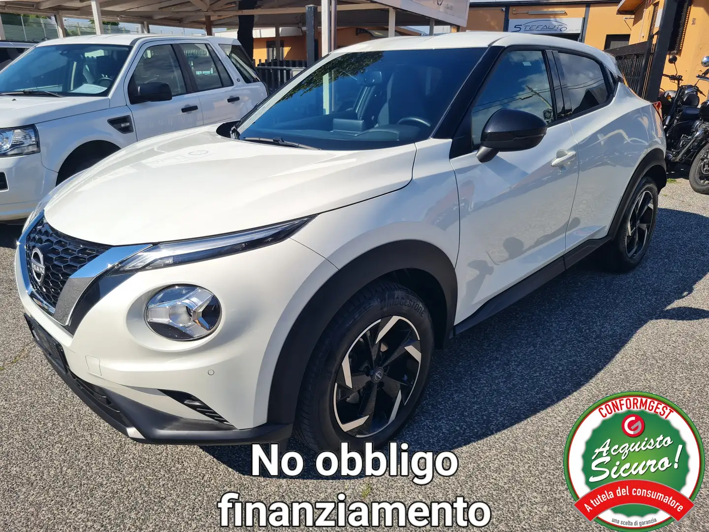 Nissan Juke 1.0 dig-t N-Connecta*CARPLAY*CAMERA*KEY LESS* Bianco - 2