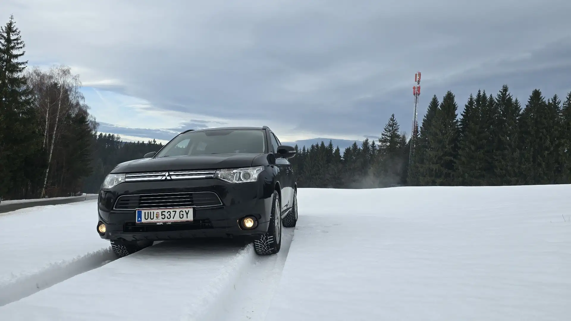 Mitsubishi Outlander 2,0 PHEV Instyle - 1