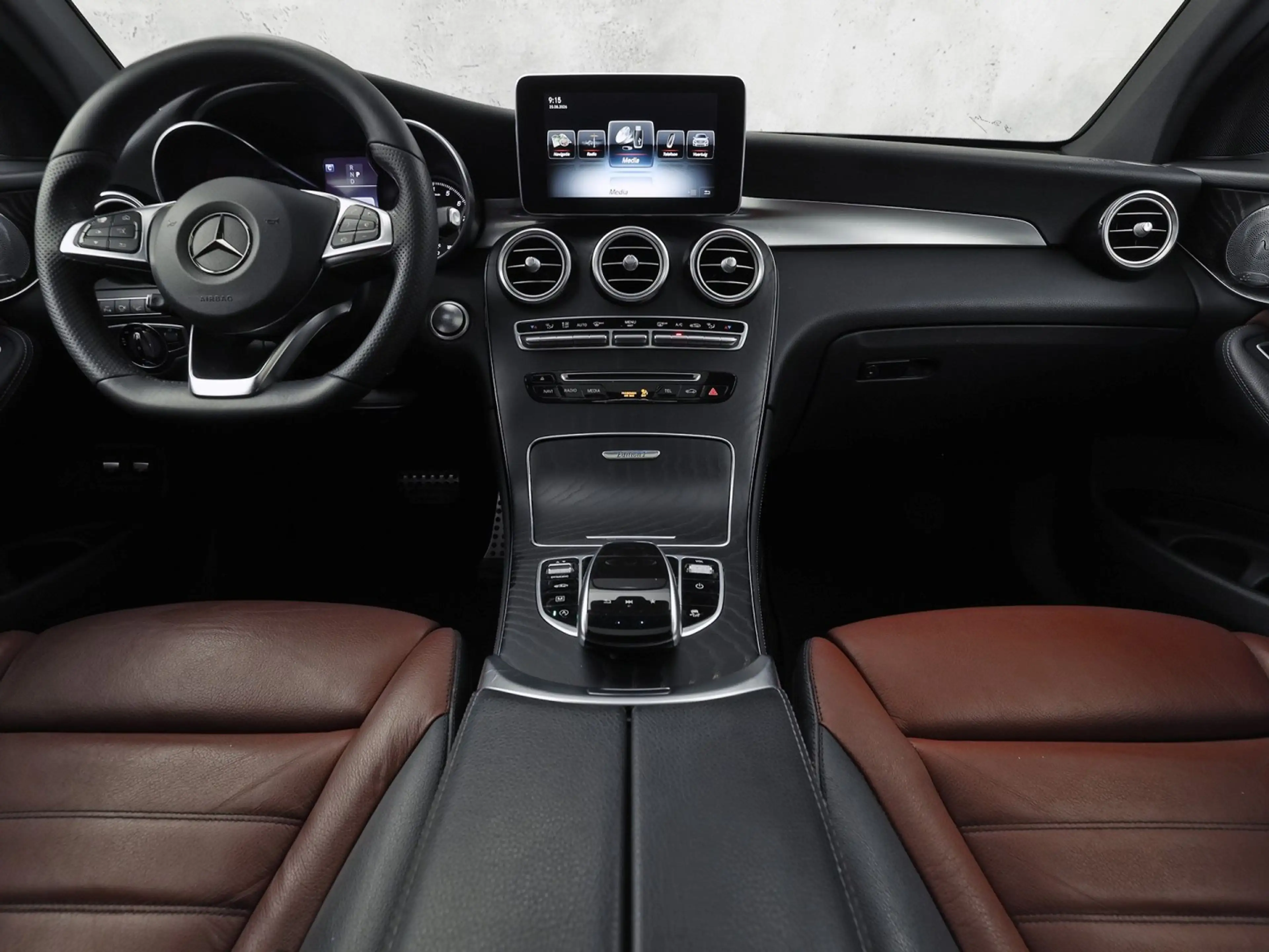 Mercedes-Benz GLC 250 4MATIC Edition 1 AMG Sport 211Pk Automaat (SCHUIFD — photo 6