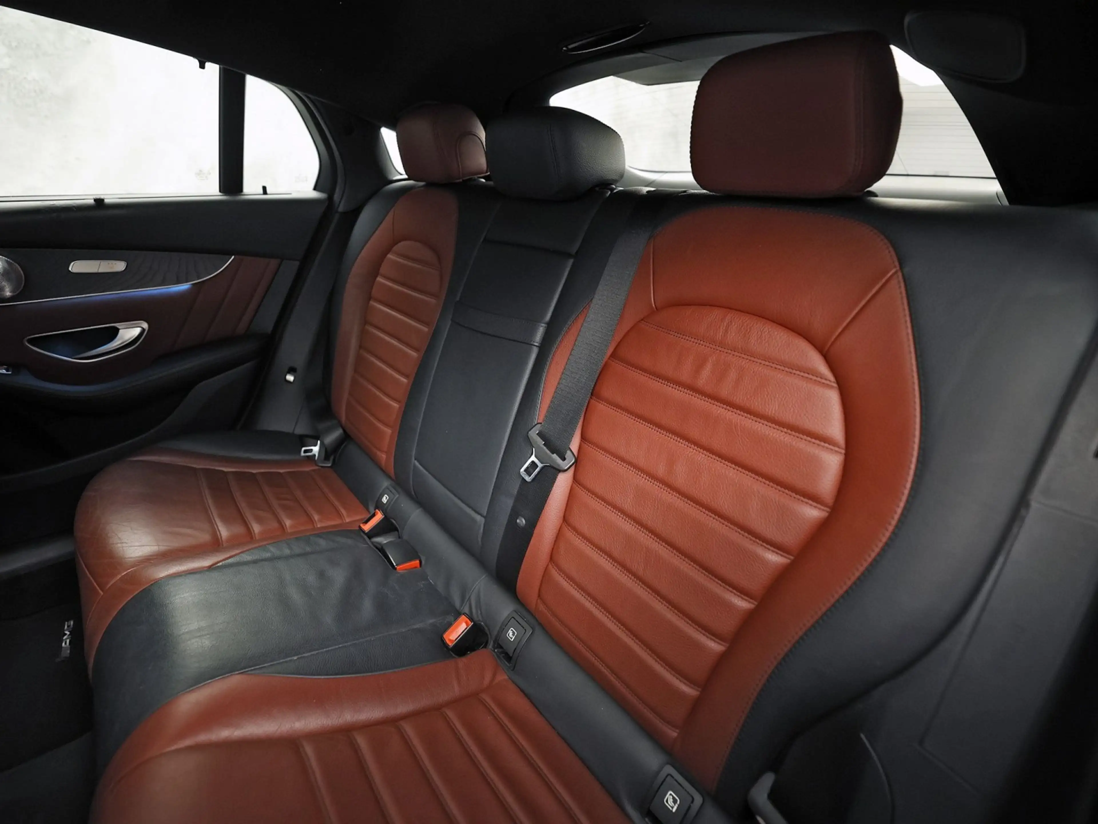 Mercedes-Benz GLC 250 4MATIC Edition 1 AMG Sport 211Pk Automaat (SCHUIFD — photo 17