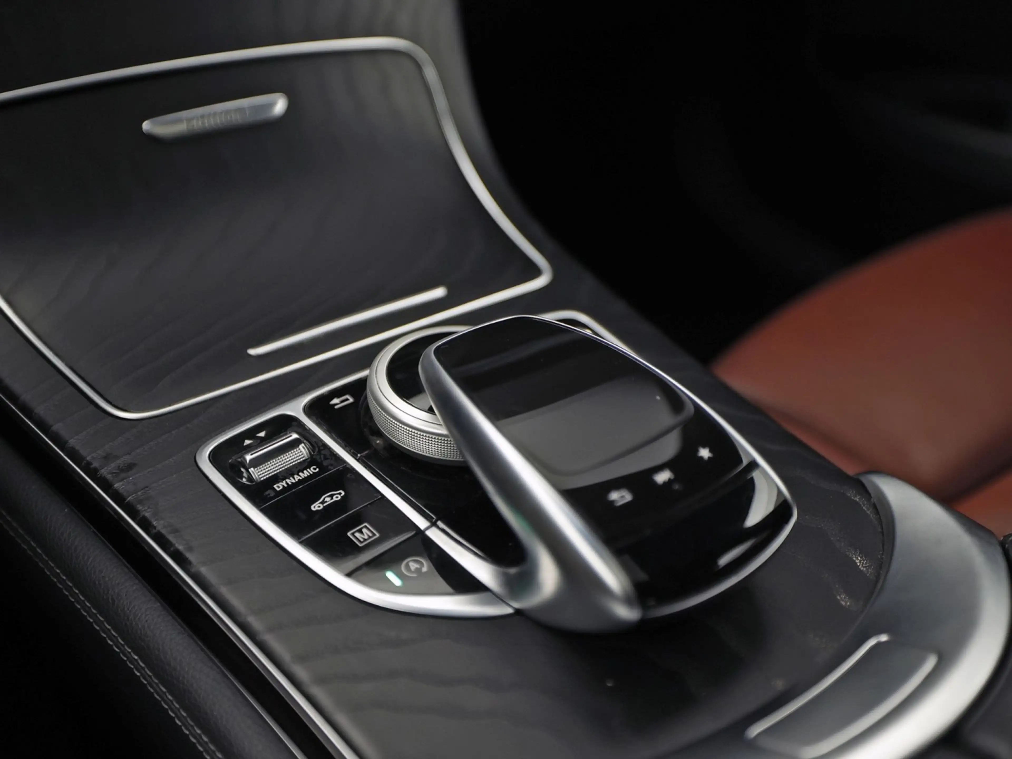 Mercedes-Benz GLC 250 4MATIC Edition 1 AMG Sport 211Pk Automaat (SCHUIFD — photo 11
