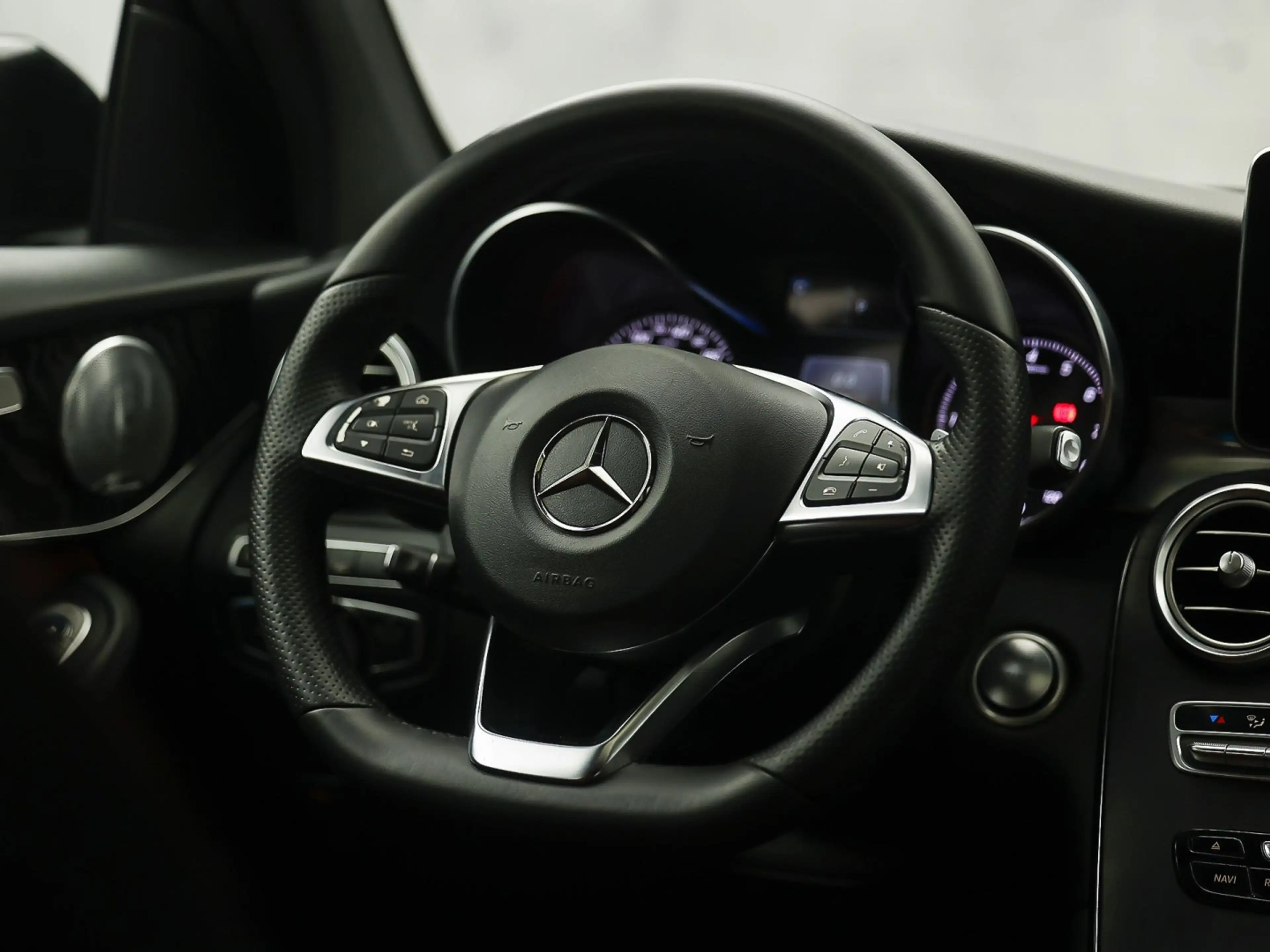 Mercedes-Benz GLC 250 4MATIC Edition 1 AMG Sport 211Pk Automaat (SCHUIFD — photo 22