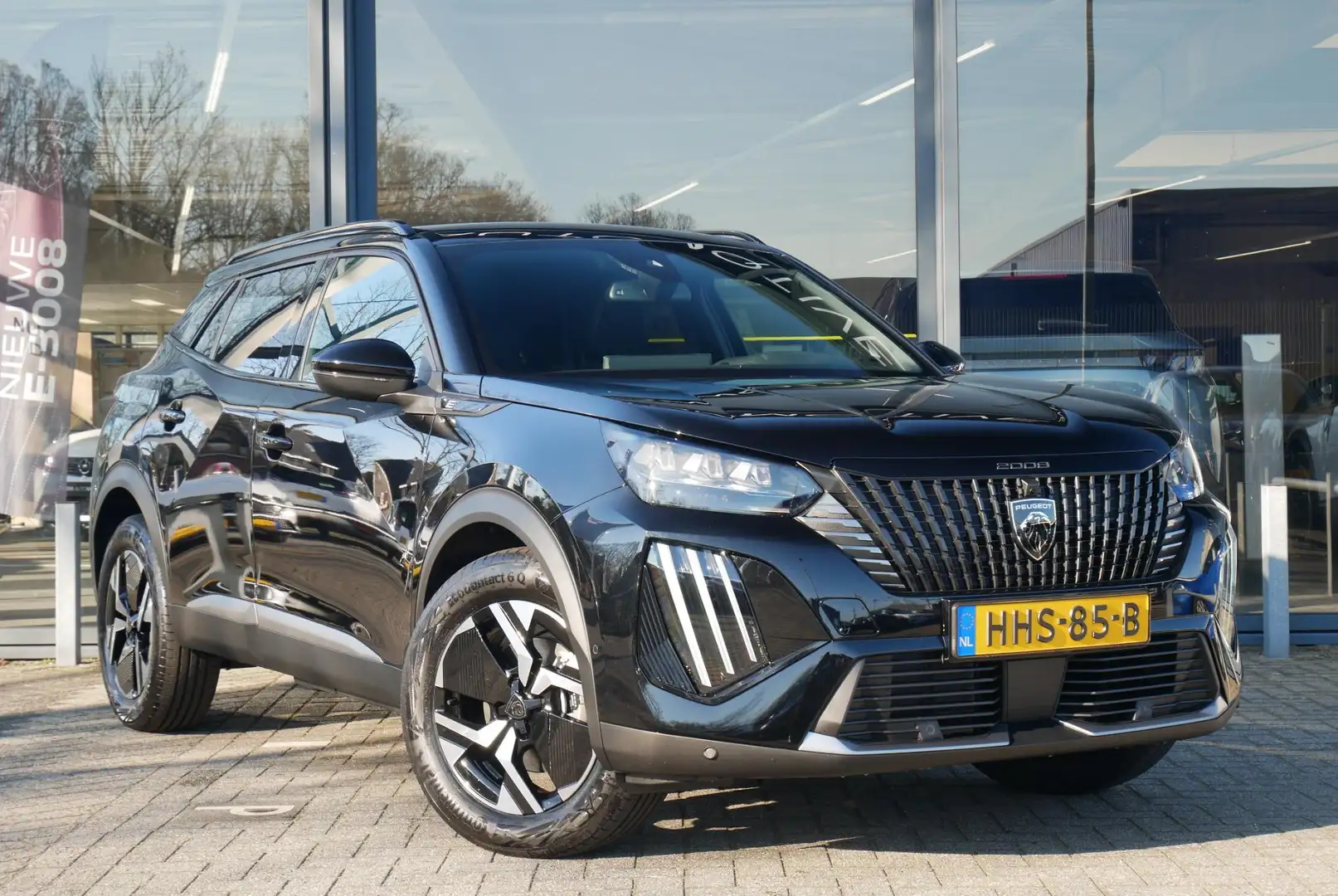 Peugeot e-2008 EV GT Avantage 54 kWh | Warmtepomp | Alcantara Bek Zwart - 2