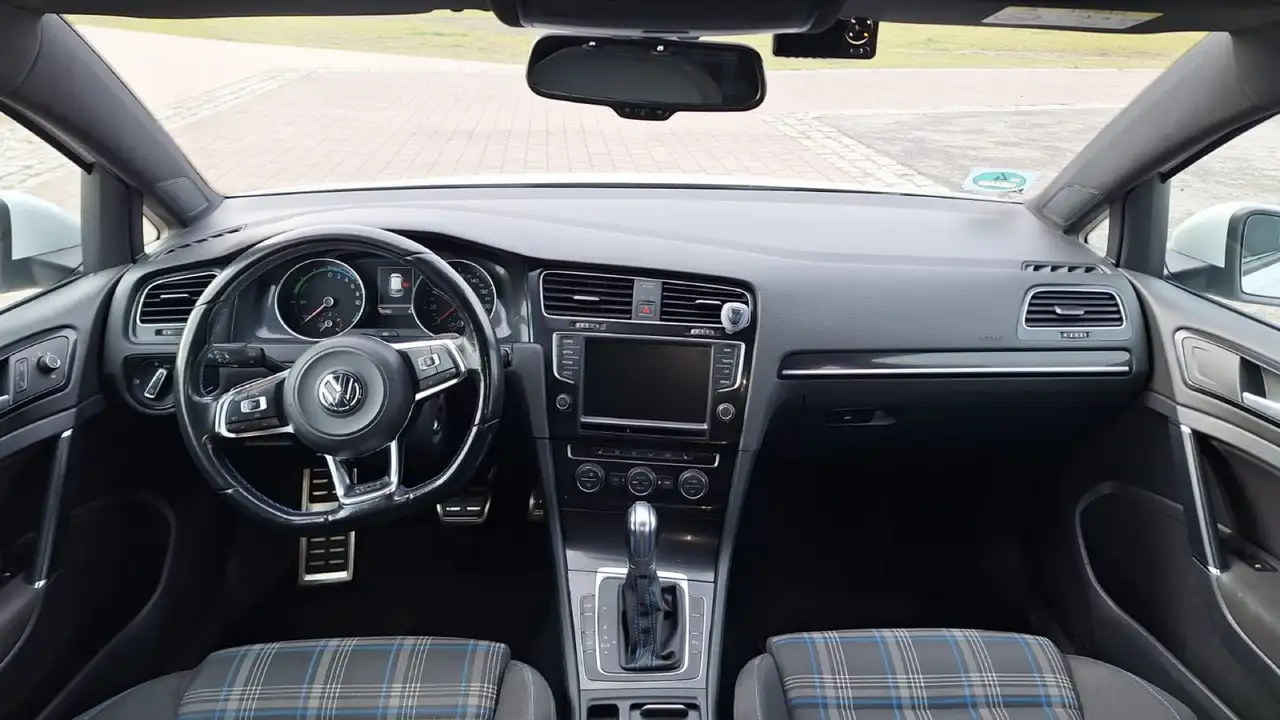 Volkswagen Golf GTE