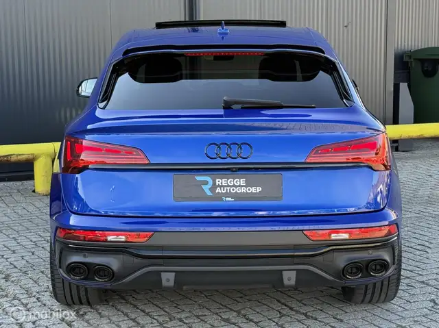 Audi Q5 view 9
