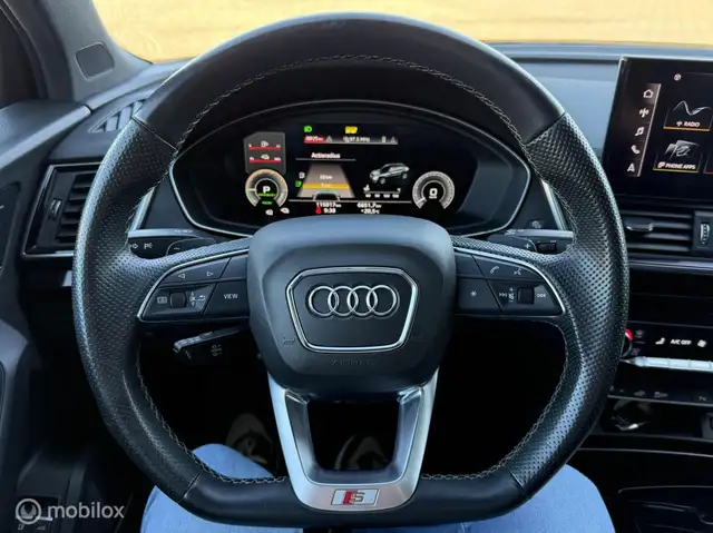 Audi Q5 view 13