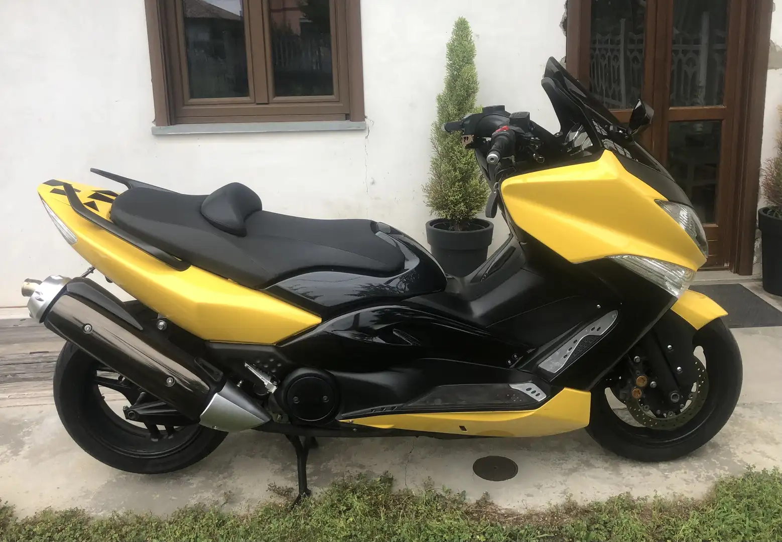 Yamaha TMAX 500 Žlutá - 2