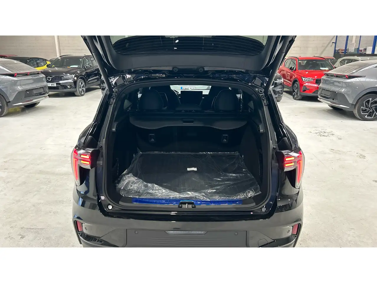 Lynk & Co 01 2025 — фото 11