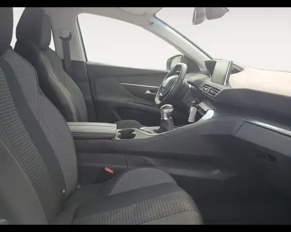Peugeot 3008 view 15
