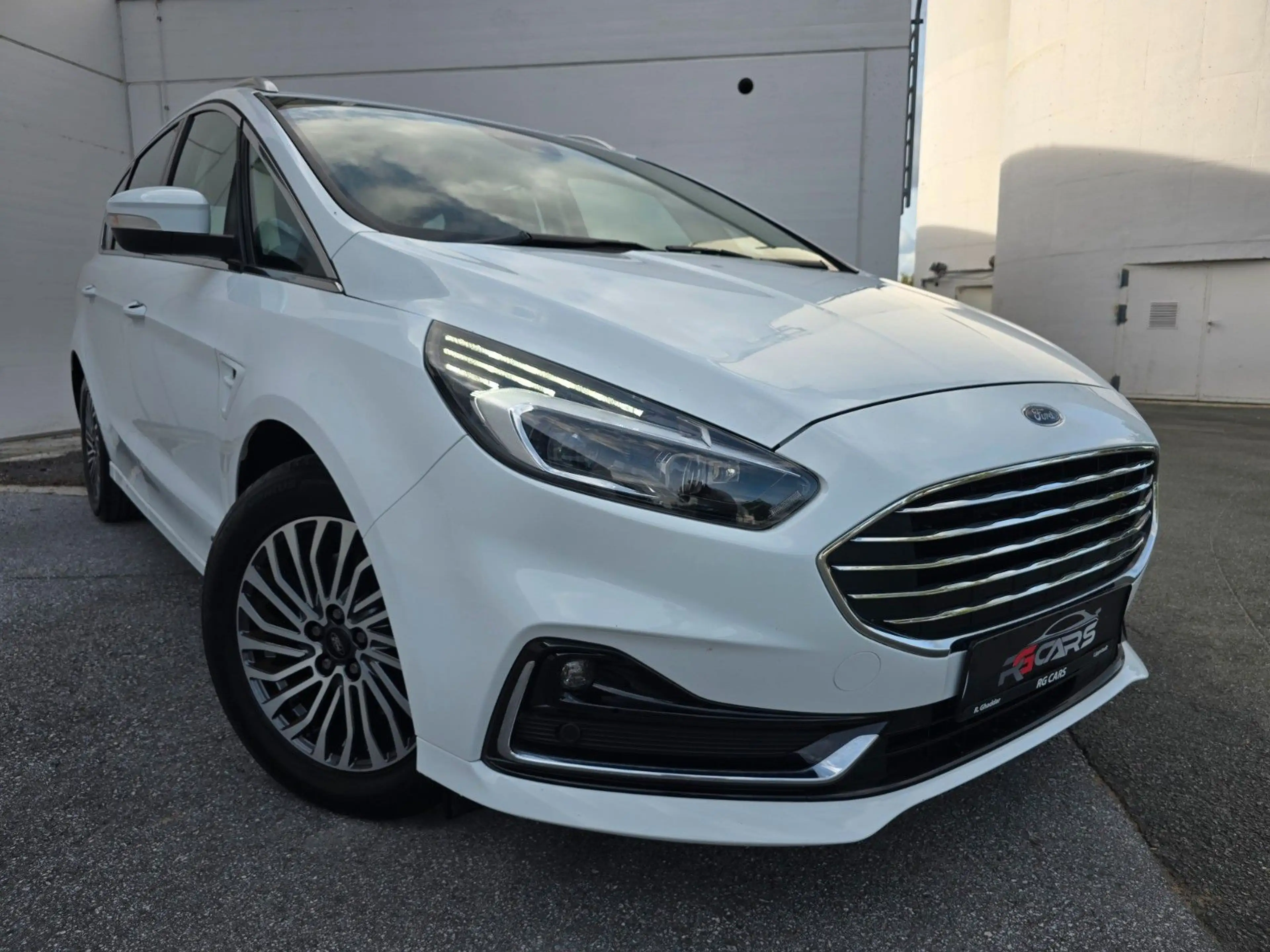 Ford S-Max S-MAX Titanium AWD Automatik — photo 2