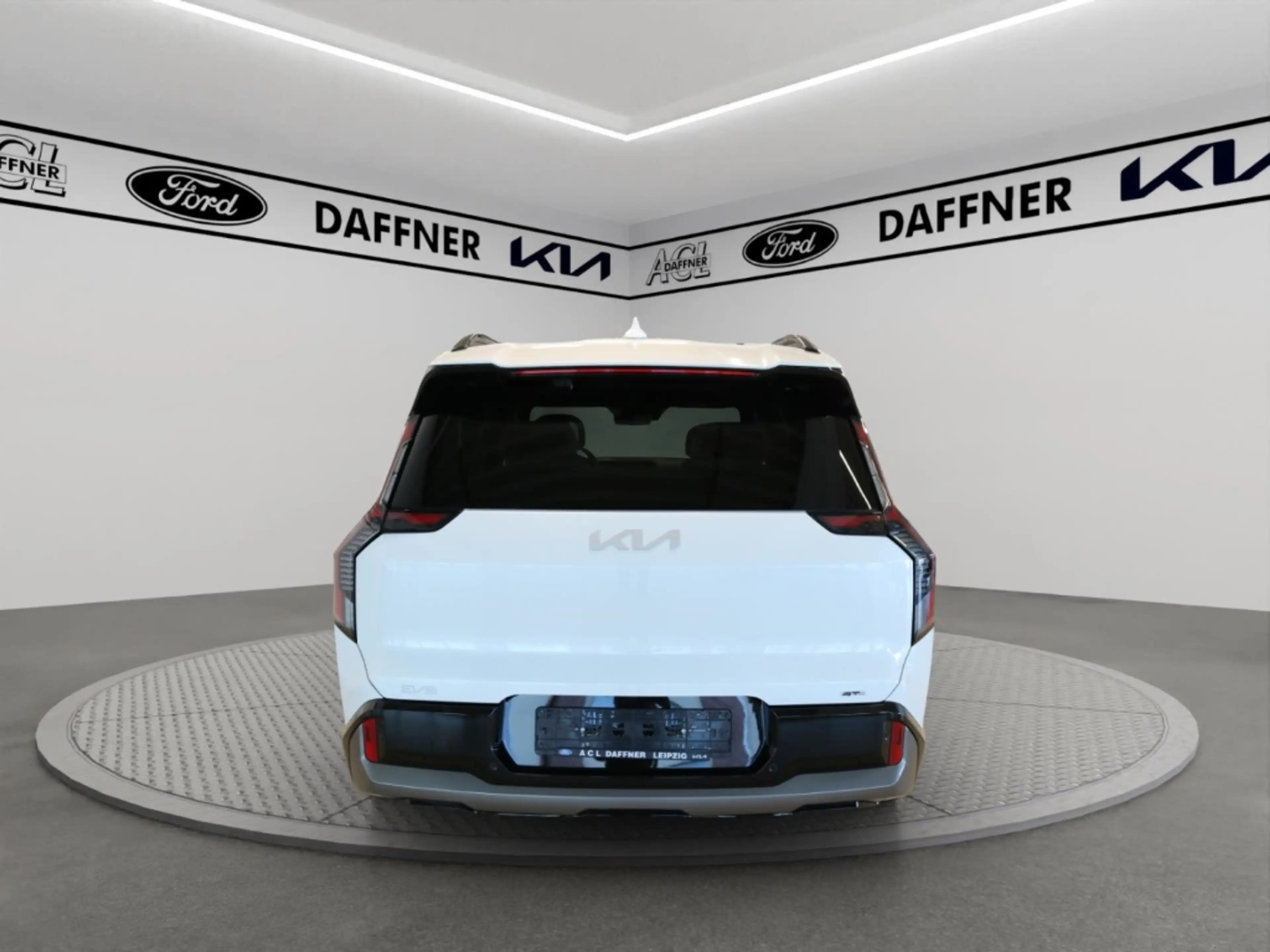 Kia EV9 GT-Line AWD Kamera totWinkelASS Tempomat LED — photo 6