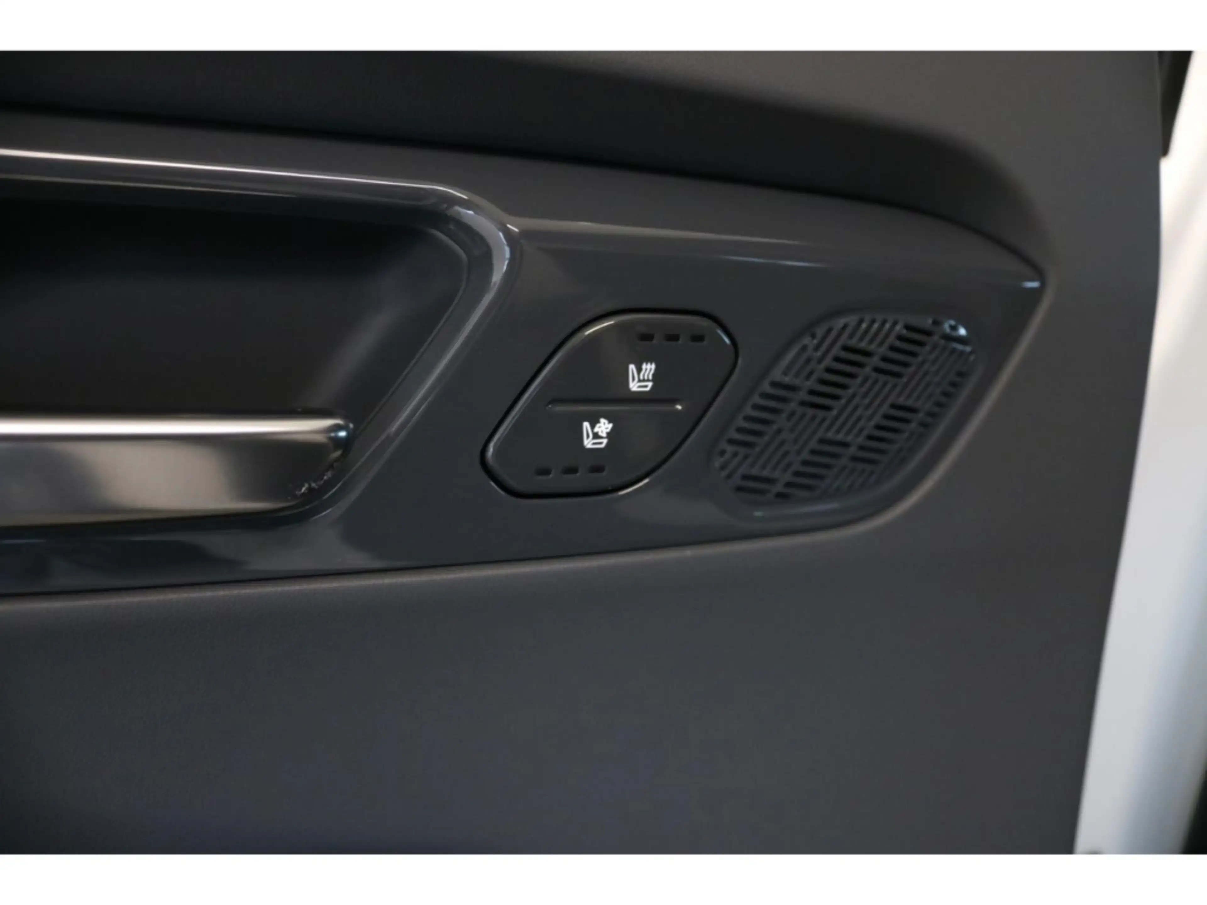 Kia EV9 GT-Line AWD Kamera totWinkelASS Tempomat LED — photo 14