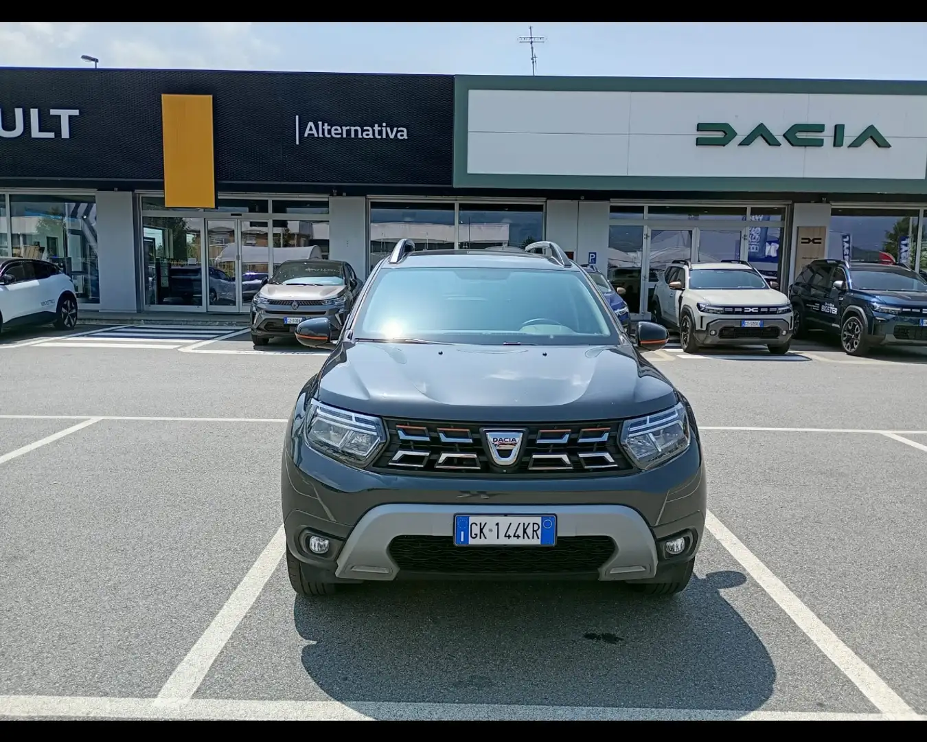 Dacia Duster 1.0 TCE SL EXTREME GPL 4X2 100CV Grijs - 2