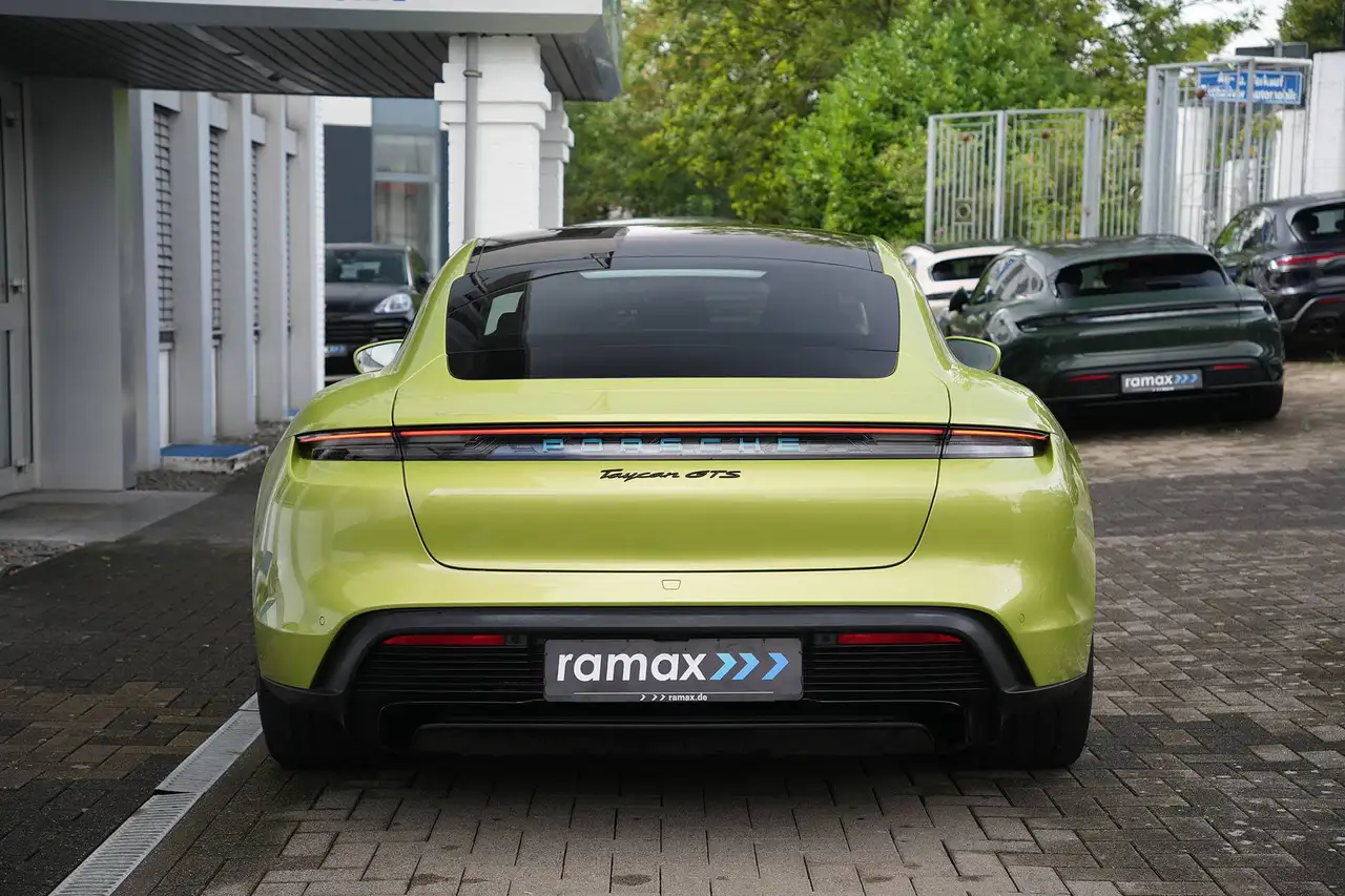 Porsche Taycan GTS PTS-ACC-PANO-MASSSAGE-CARBON-BOSE-RS, миниатюра 3