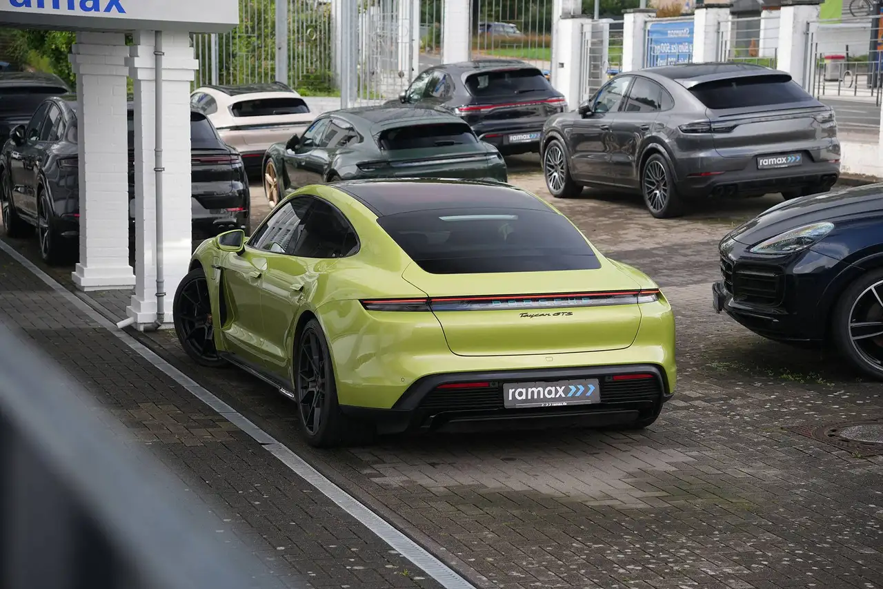 Porsche Taycan GTS PTS-ACC-PANO-MASSSAGE-CARBON-BOSE-RS, миниатюра 9