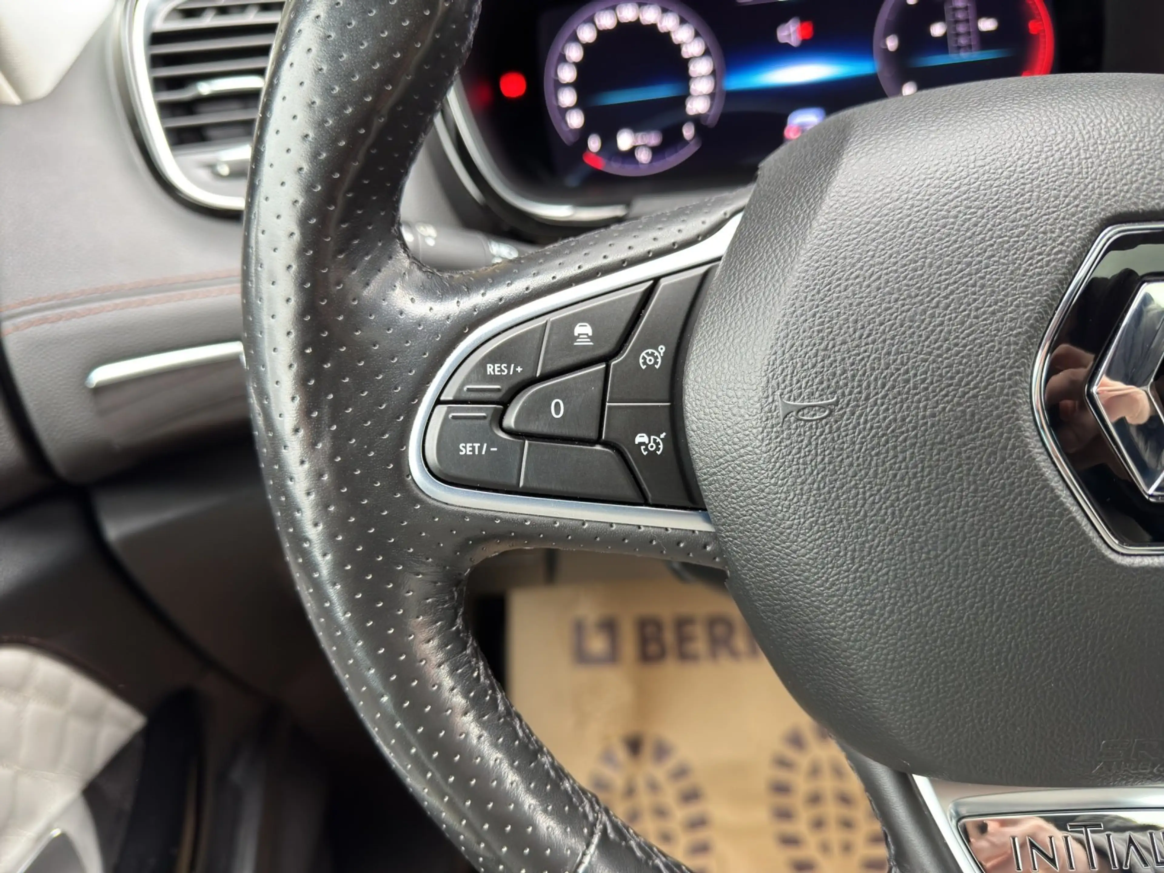 Renault Espace Initiale Paris, Lenkradheizung, .... — photo 9