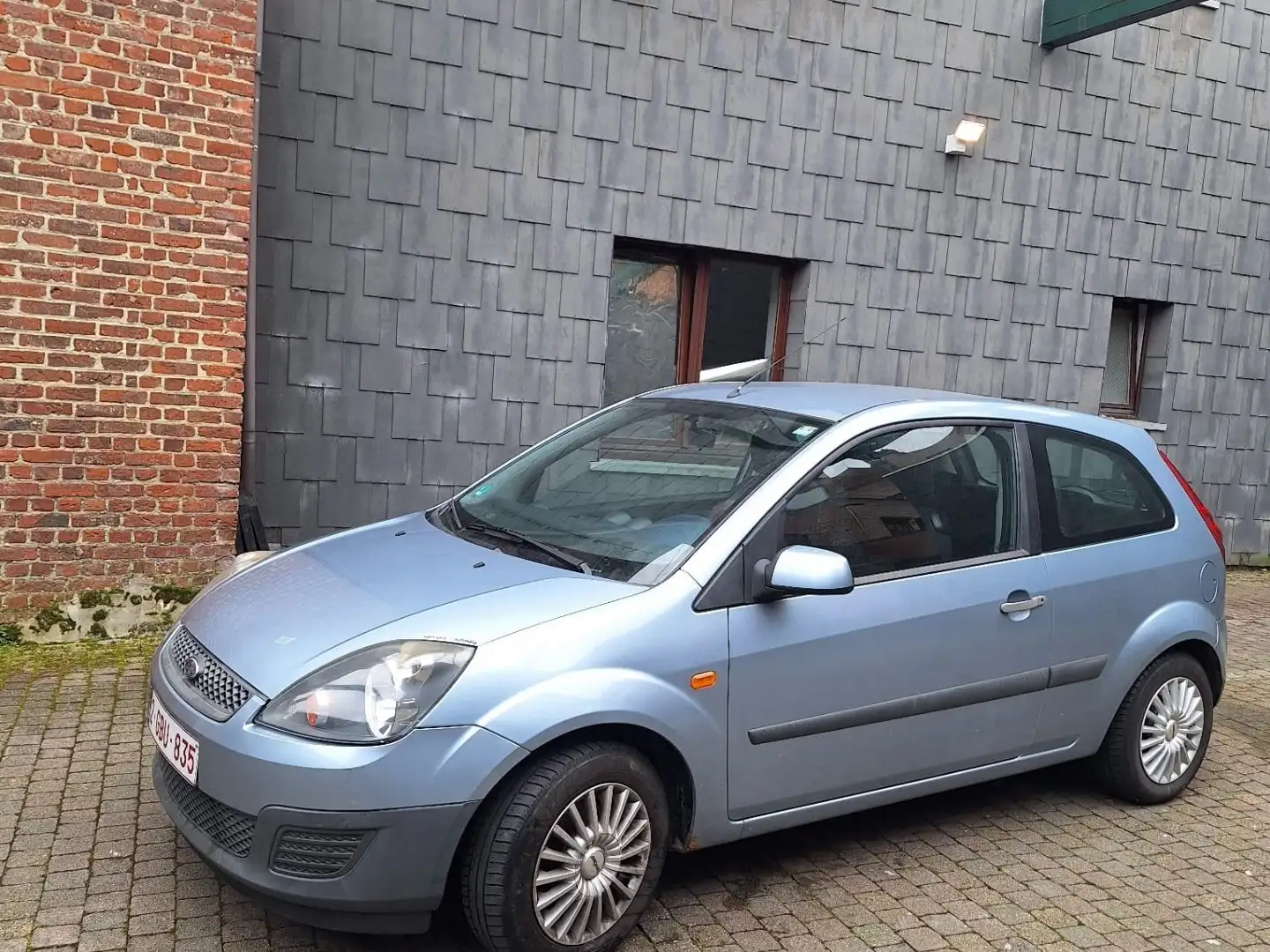 Ford Fiesta benzine €4 - 1