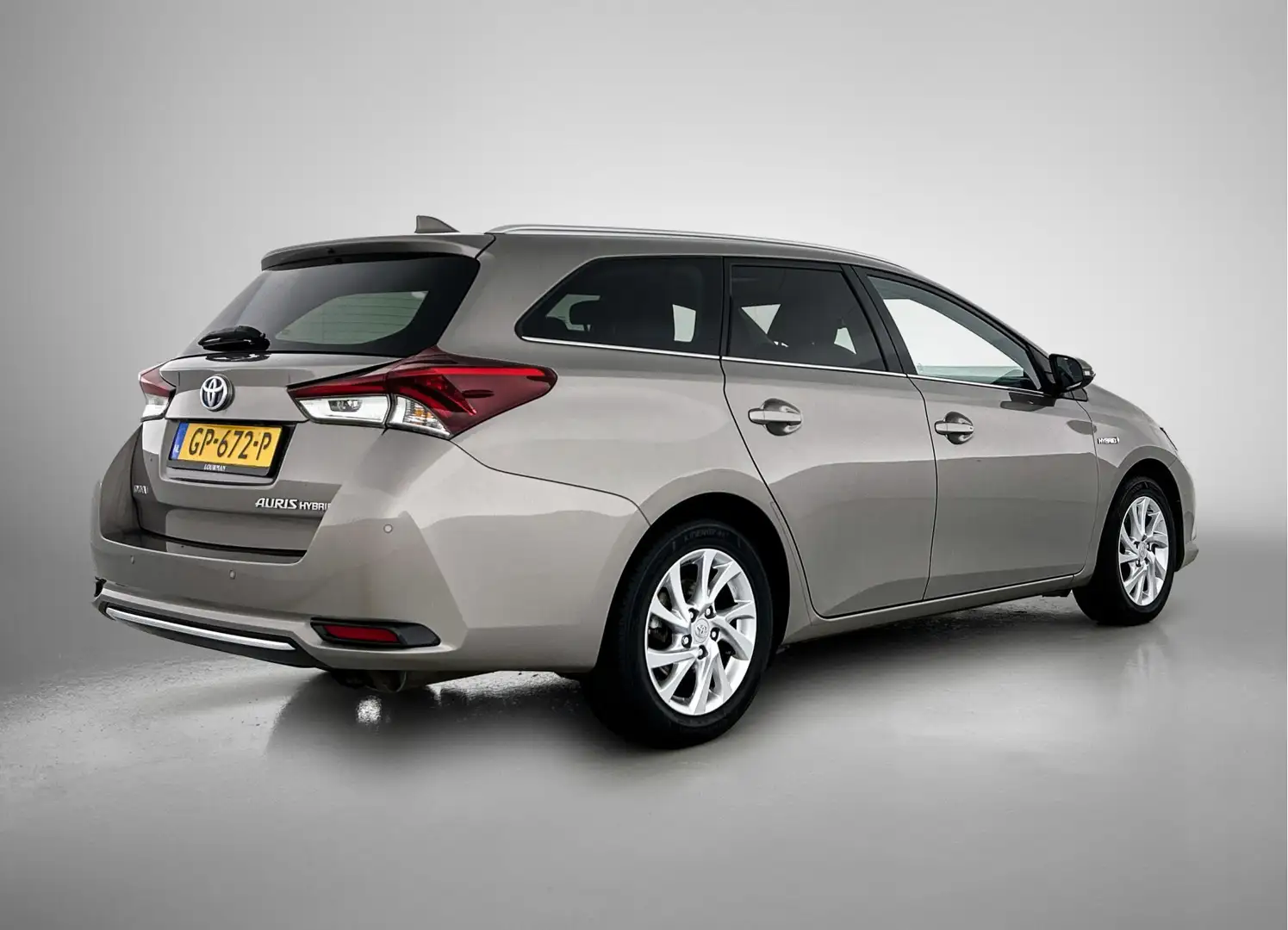 Toyota Auris Touring Sports 1.8 Hybrid Lease pro Marrón - 2