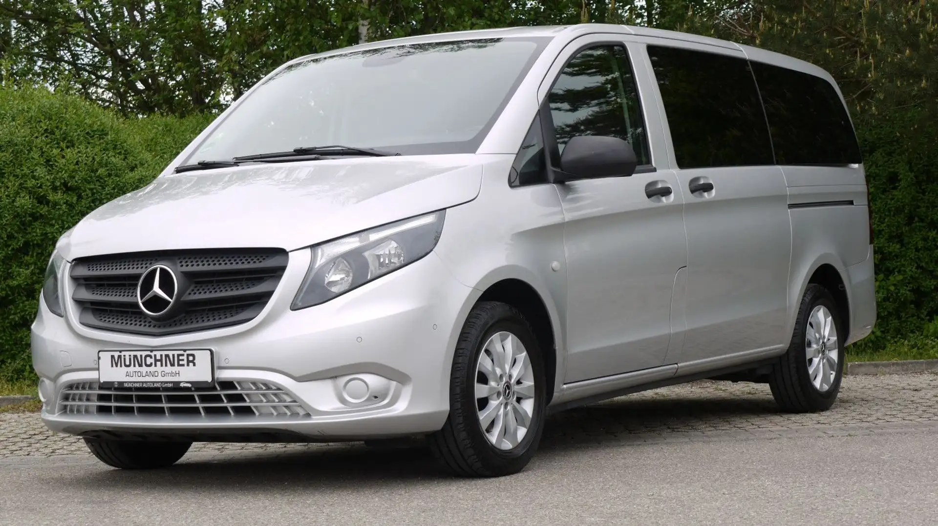 Mercedes-Benz Vito Tourer  CDI Edition lang Beiderseitig Türen Zilver - 2