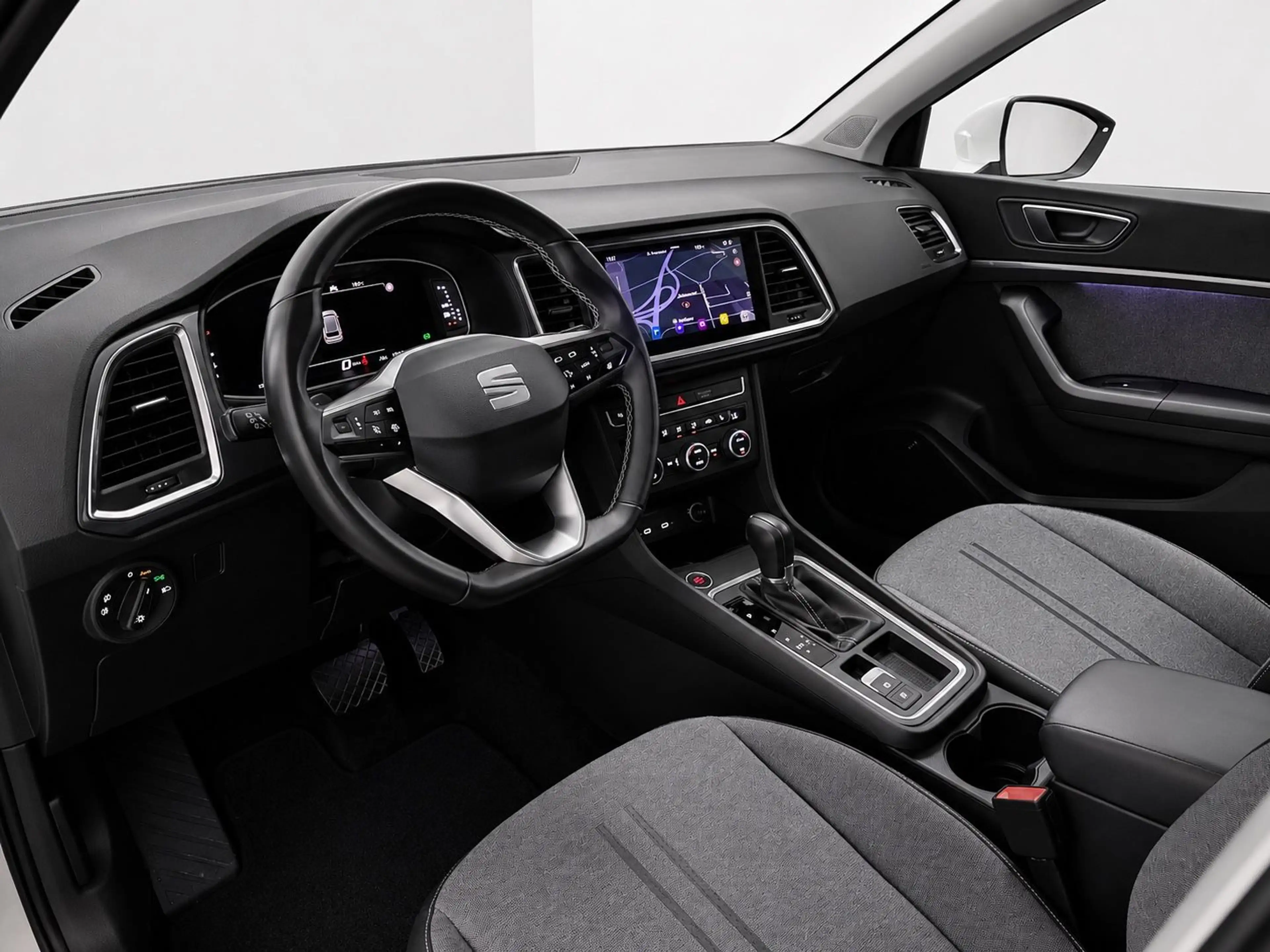SEAT Ateca Style Edition 1.5 TSI * 1.H * NAVI * R-KAM — photo 3