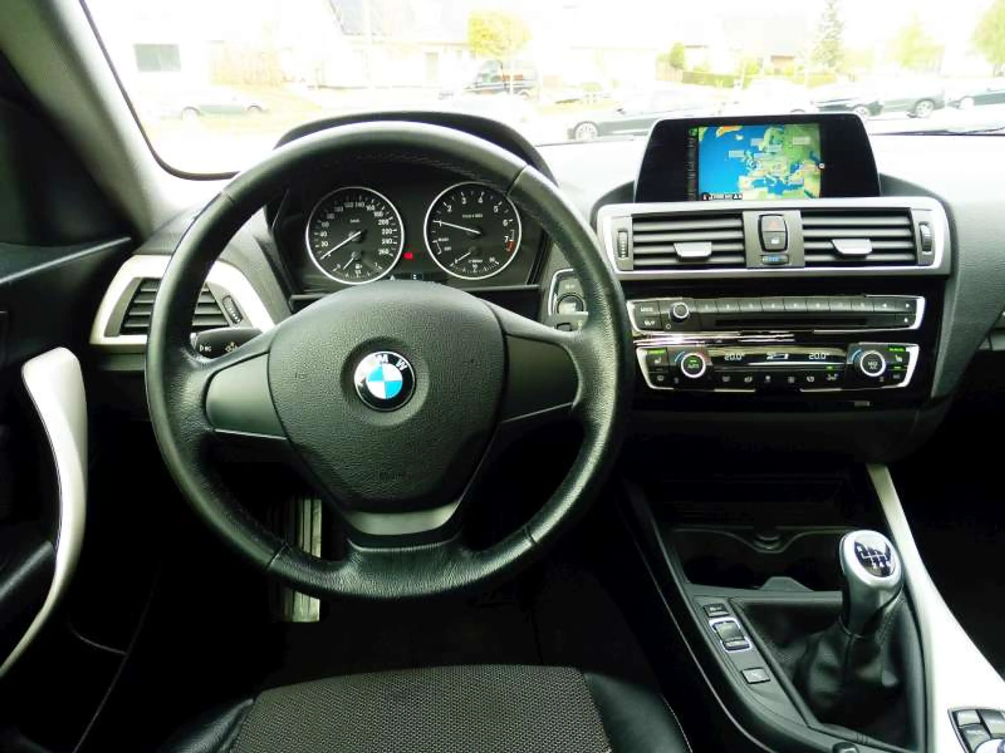 BMW 118 i SportHatch HalfLeder/Navi/Schuifdak/AutAirco/Bluetooth/MemorySeats/Parkeerhulp/19"M — photo 5