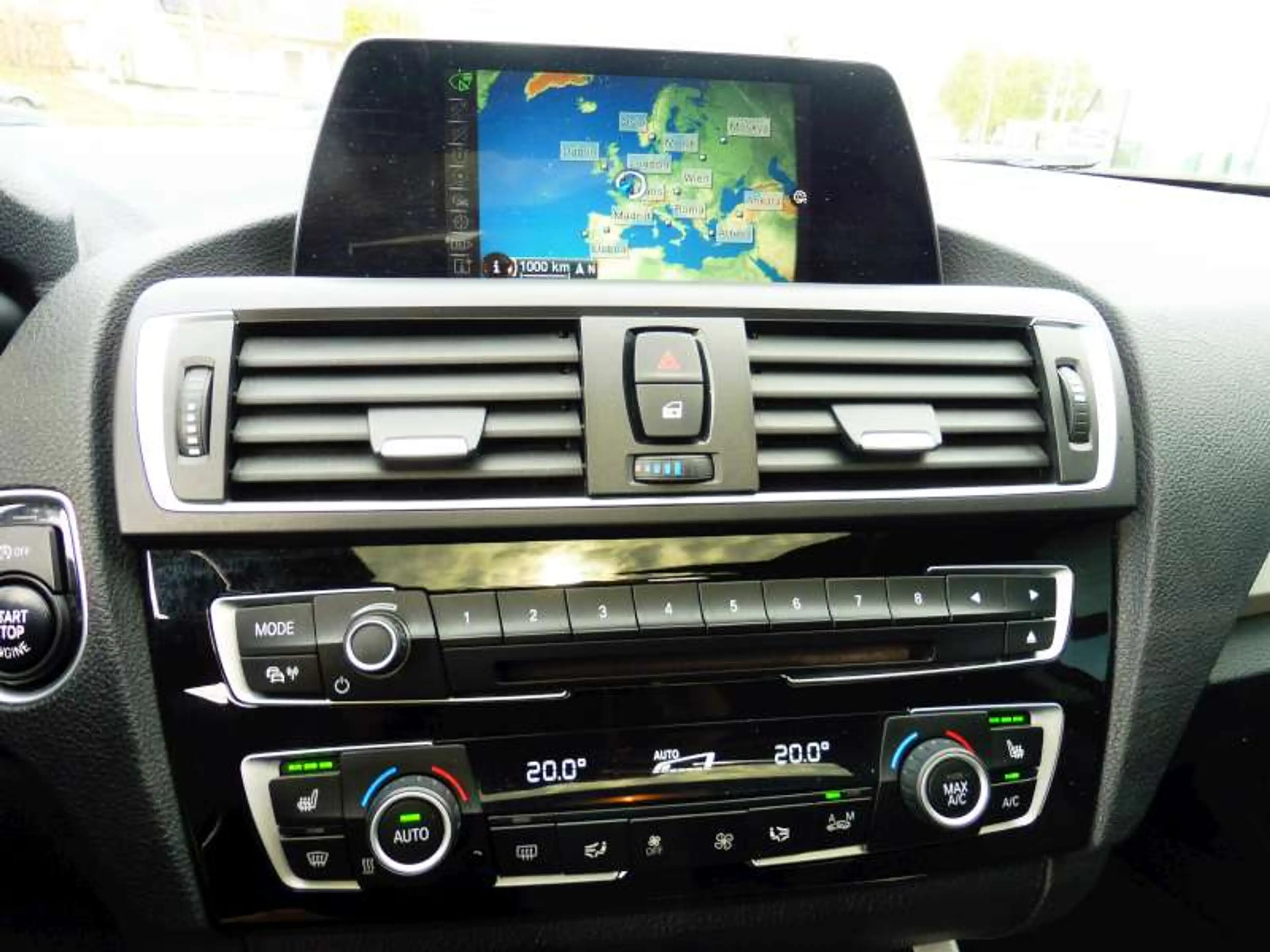 BMW 118 i SportHatch HalfLeder/Navi/Schuifdak/AutAirco/Bluetooth/MemorySeats/Parkeerhulp/19"M — photo 10
