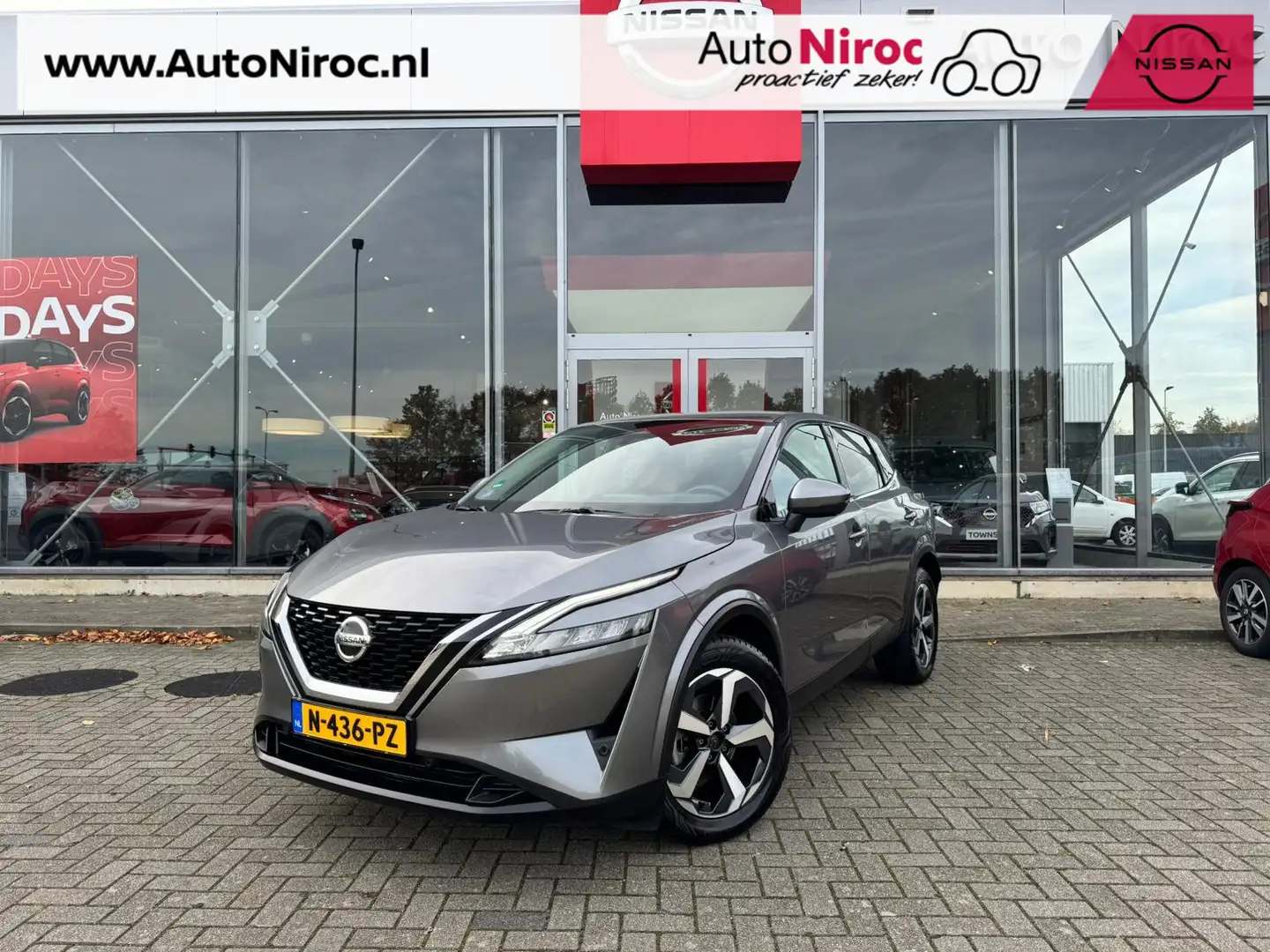 Nissan Qashqai 1.3 MHEV N-Connecta | NAVIGATIE | CAMERA | ADAPTIV Grijs - 1