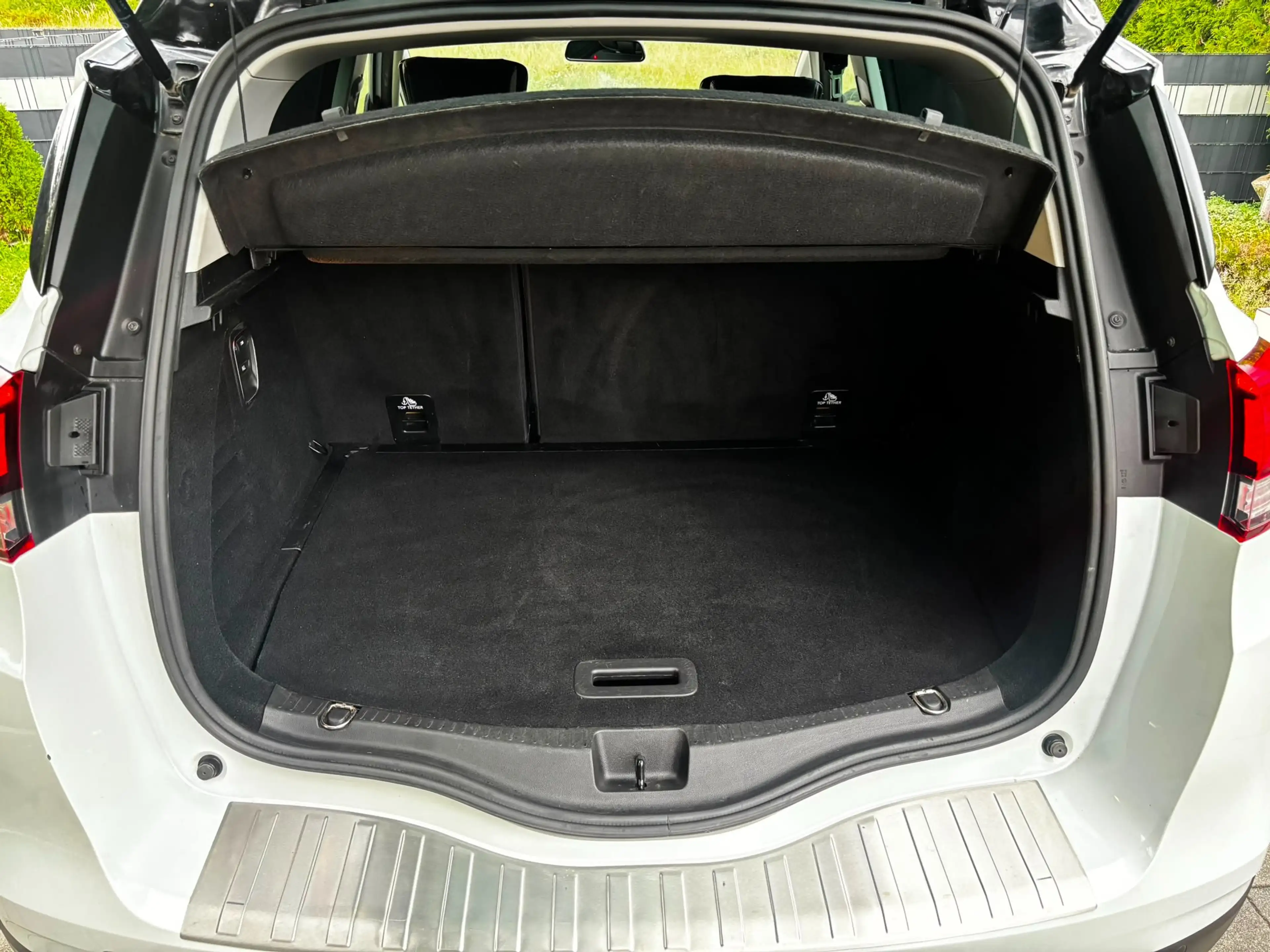 Renault Scenic 1.5 dCi BOSE Edition *AHK*HeadUp*Massage*LED* — photo 13