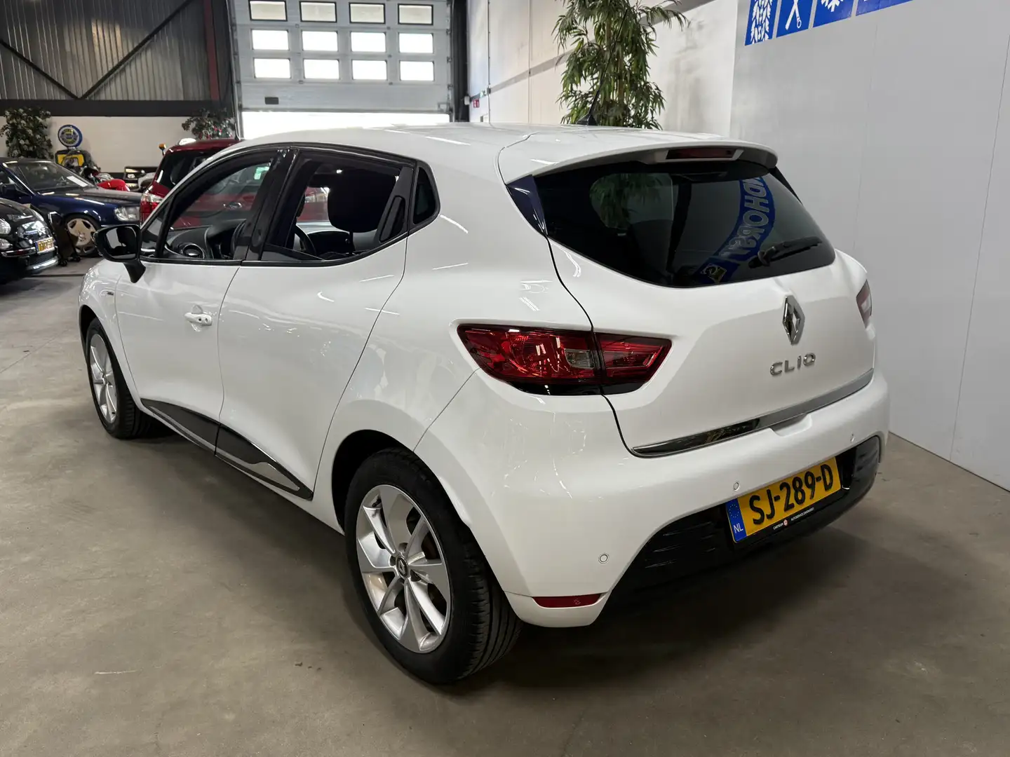 Renault Clio 0.9 TCe Limited Verkocht!!! Blanc - 2