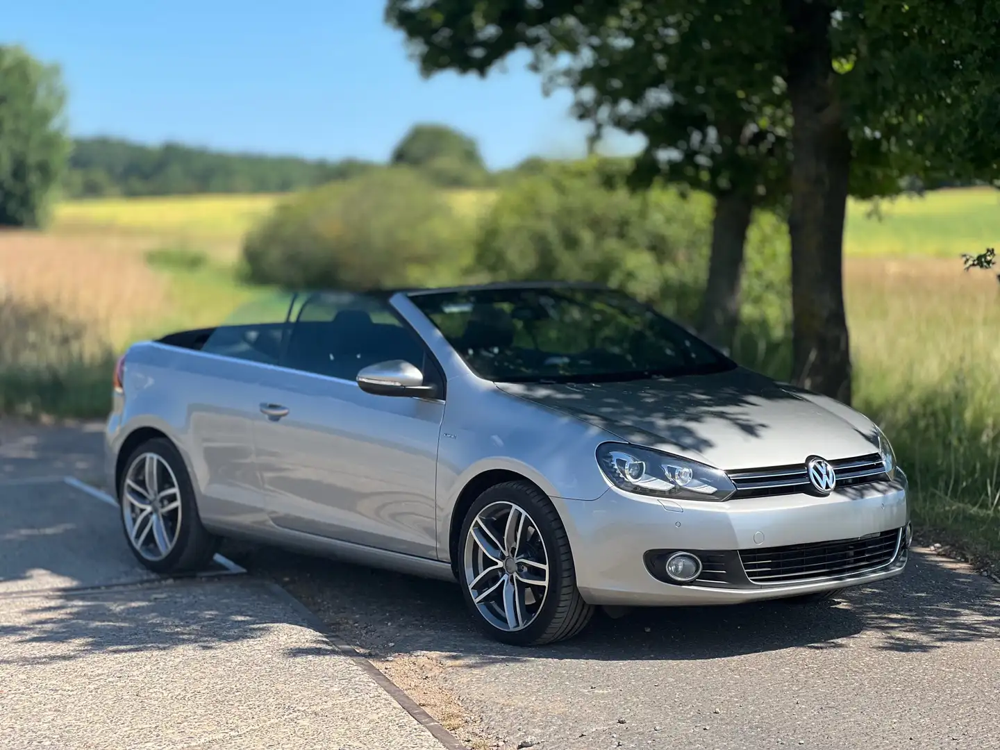 Volkswagen Golf Cabriolet Cabrio 2.0 TDI BlueMotion Technology Life Silber - 2