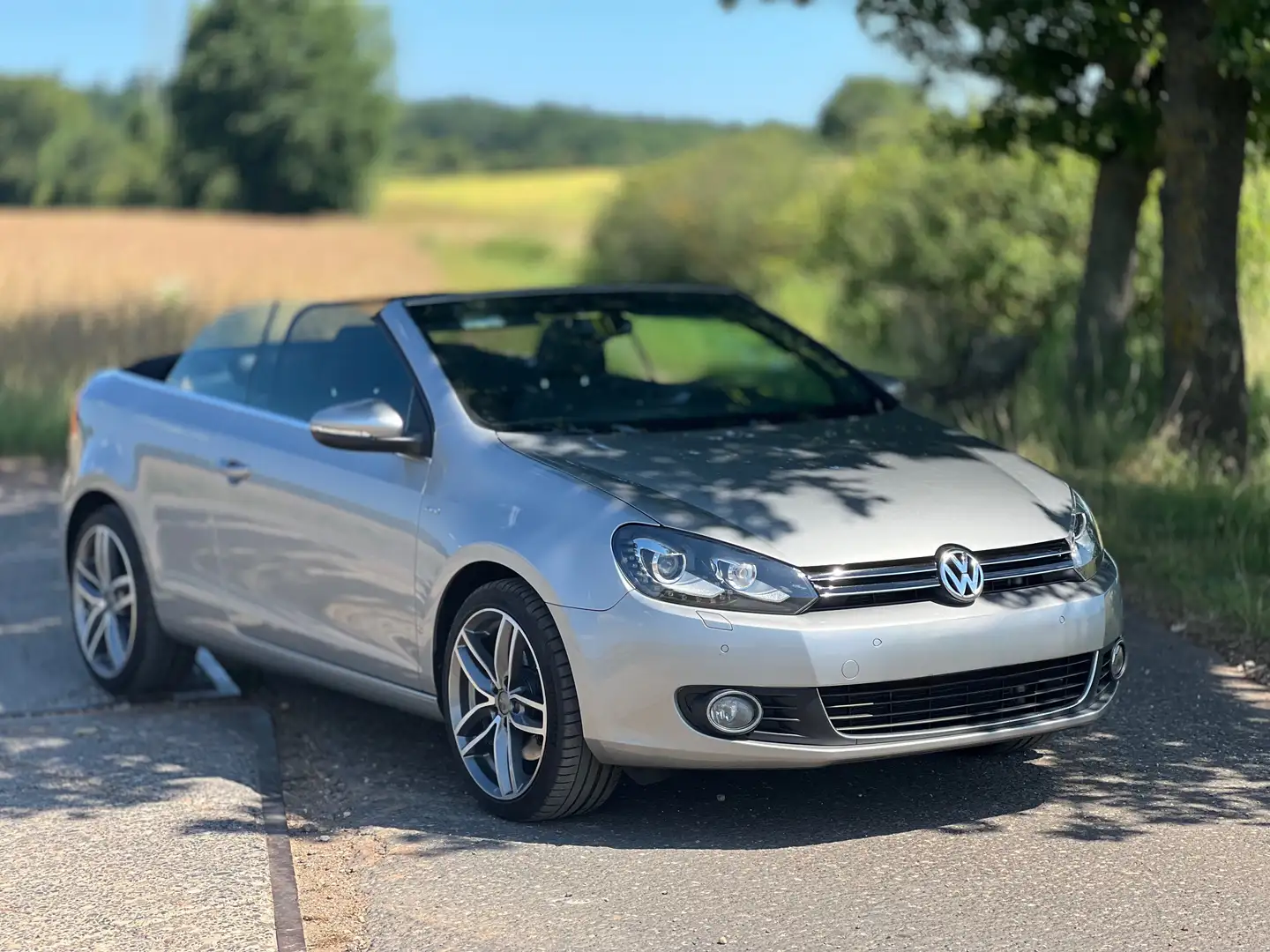 Volkswagen Golf Cabriolet Cabrio 2.0 TDI BlueMotion Technology Life Silber - 1