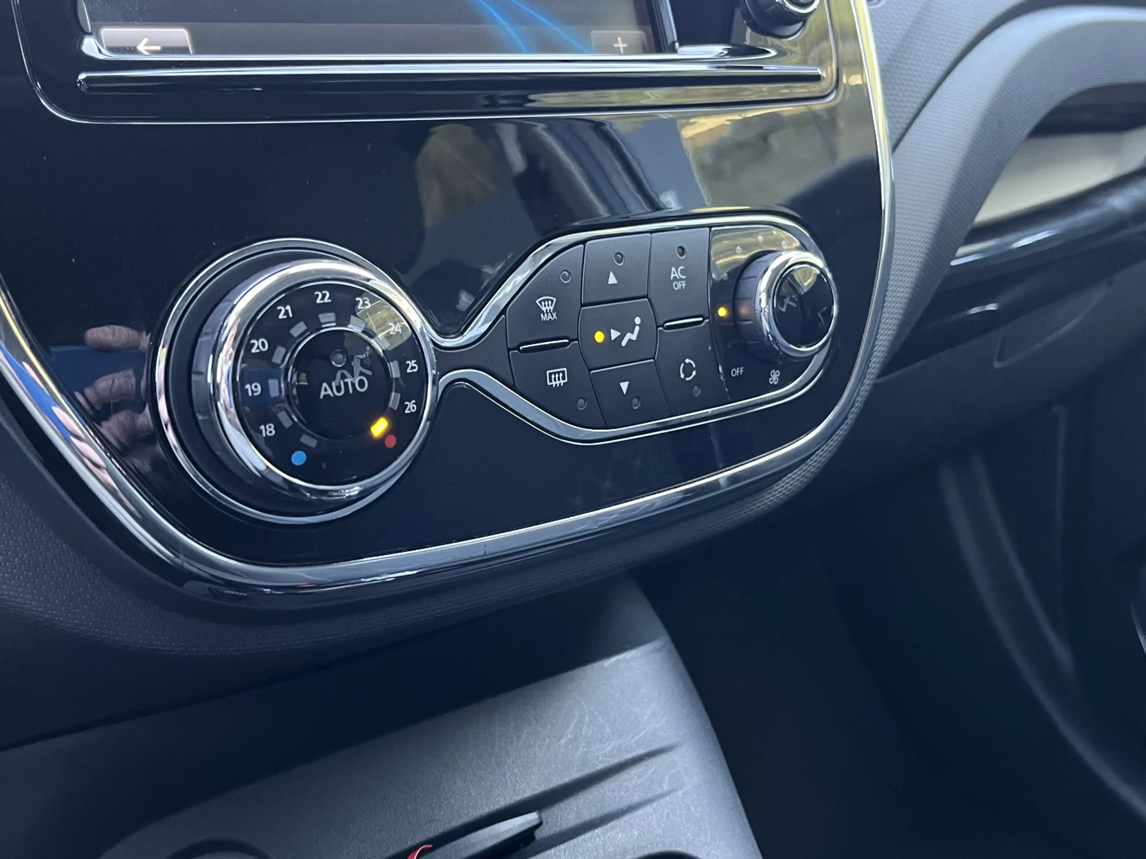 Renault Captur 1.2 TCe Dynamique / Automaat / Trekhaak / Camera / — photo 23