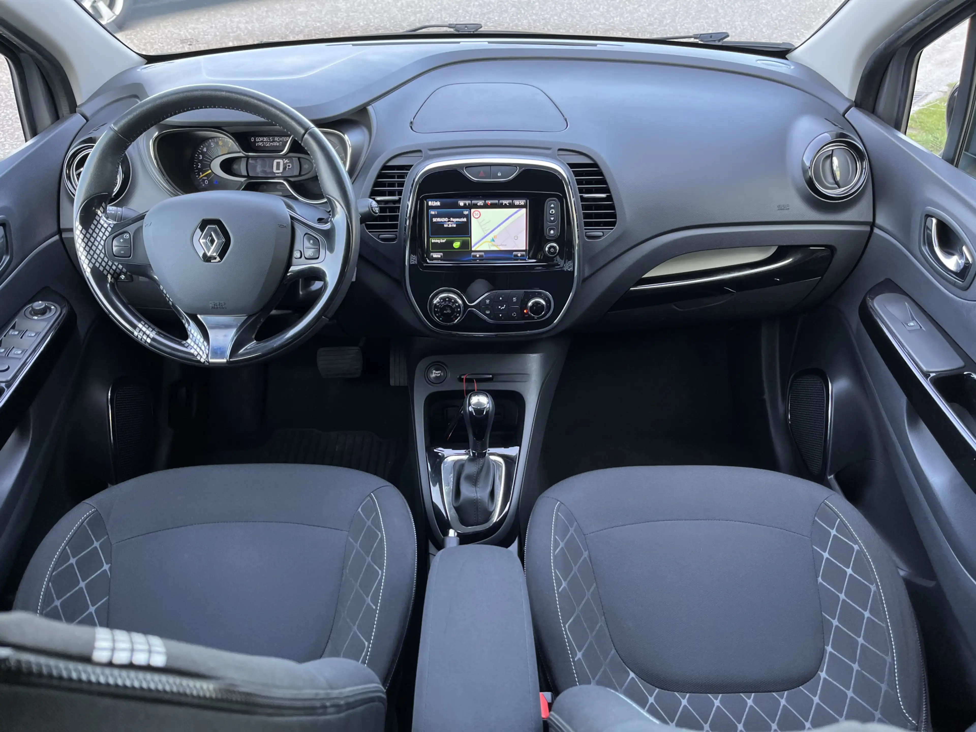 Renault Captur 1.2 TCe Dynamique / Automaat / Trekhaak / Camera / — photo 3