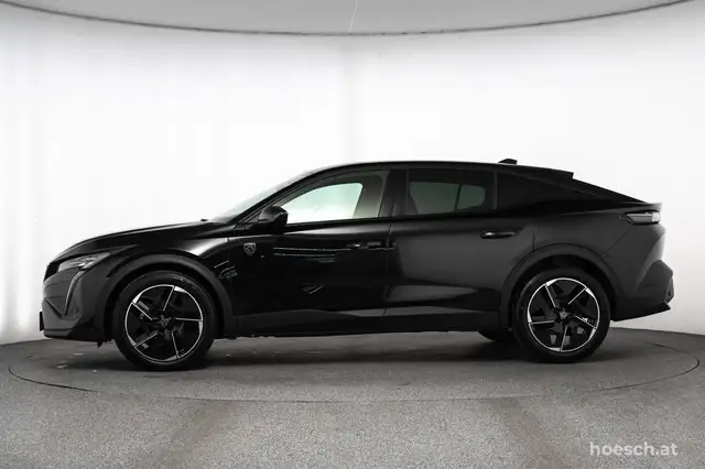 Peugeot 408 view 3