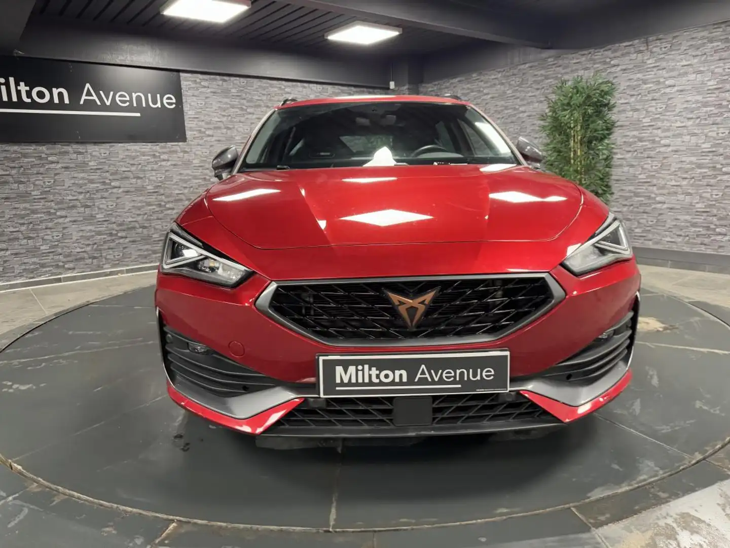 CUPRA Leon Leon Sportstourer 1.4 e-Hybrid - 245 VZ Червоний - 2
