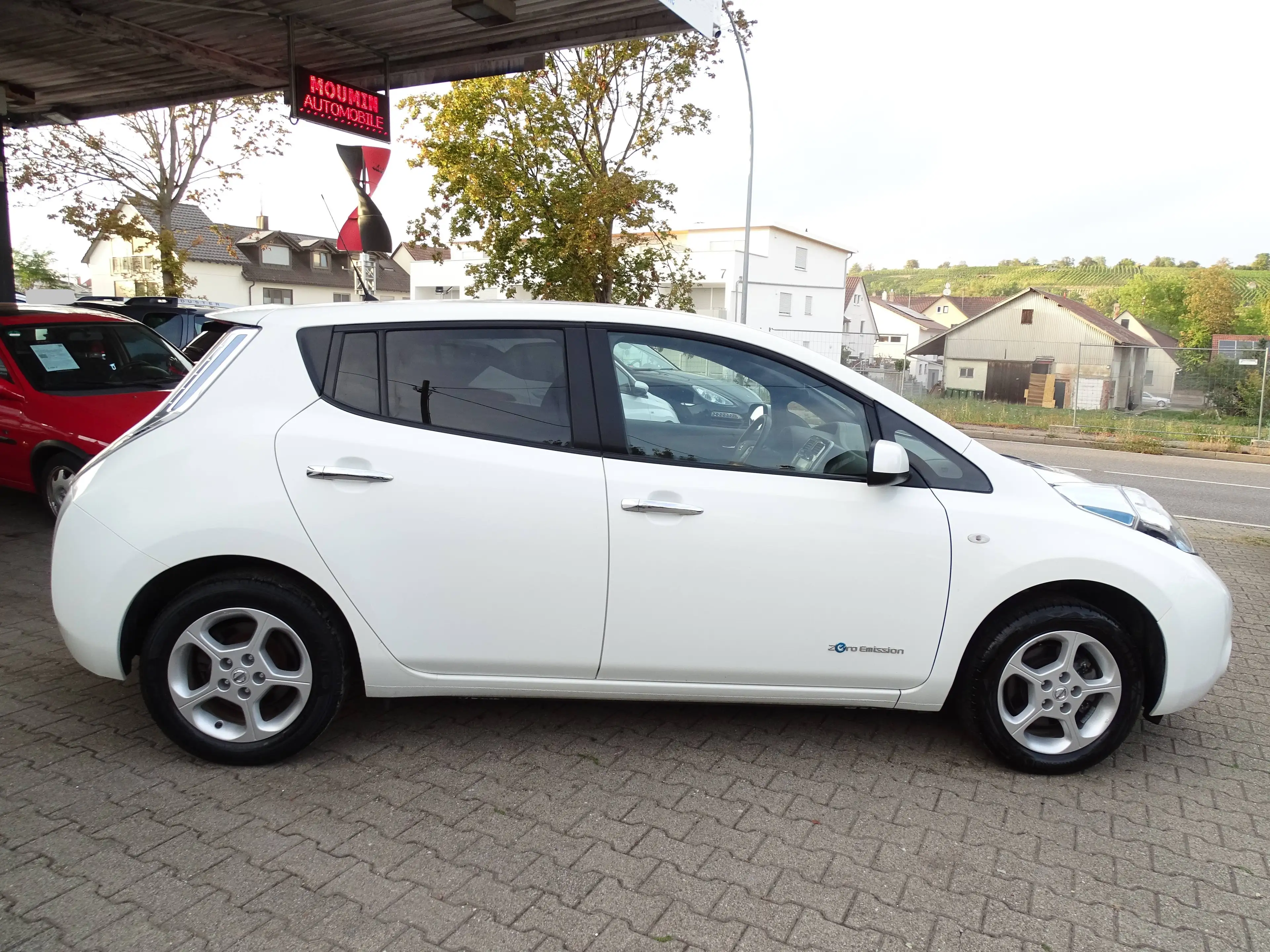Nissan Leaf 30 kWh (inkl. Batterie) Acenta"KLIMAAUTOMATIK"KAMERA"NAVIGATION"TEMPOMAT"SITZHEIZUNG"TÜV-NEU! — photo 11