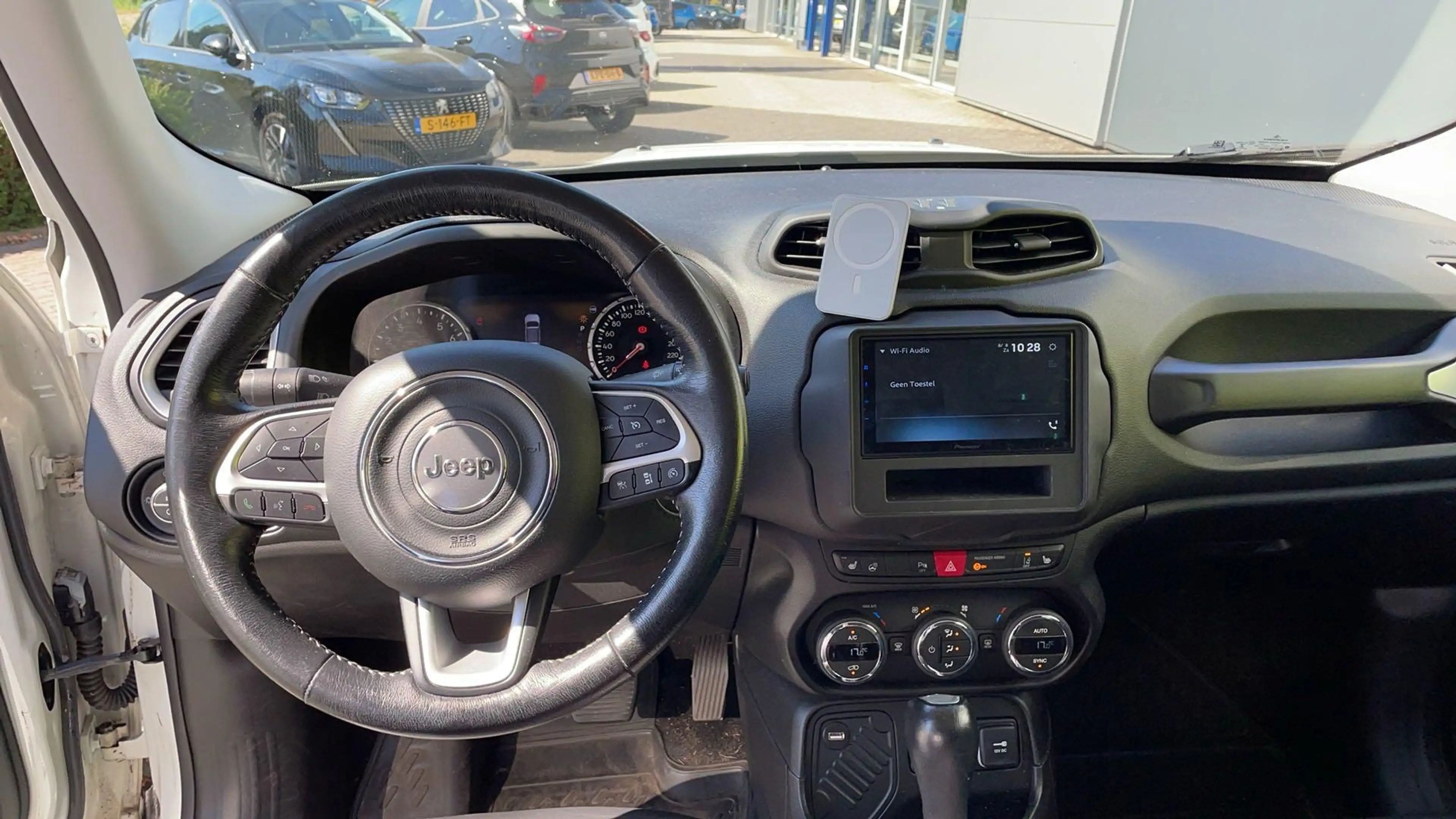 Jeep Renegade 1.4 MultiAir Limited — photo 8