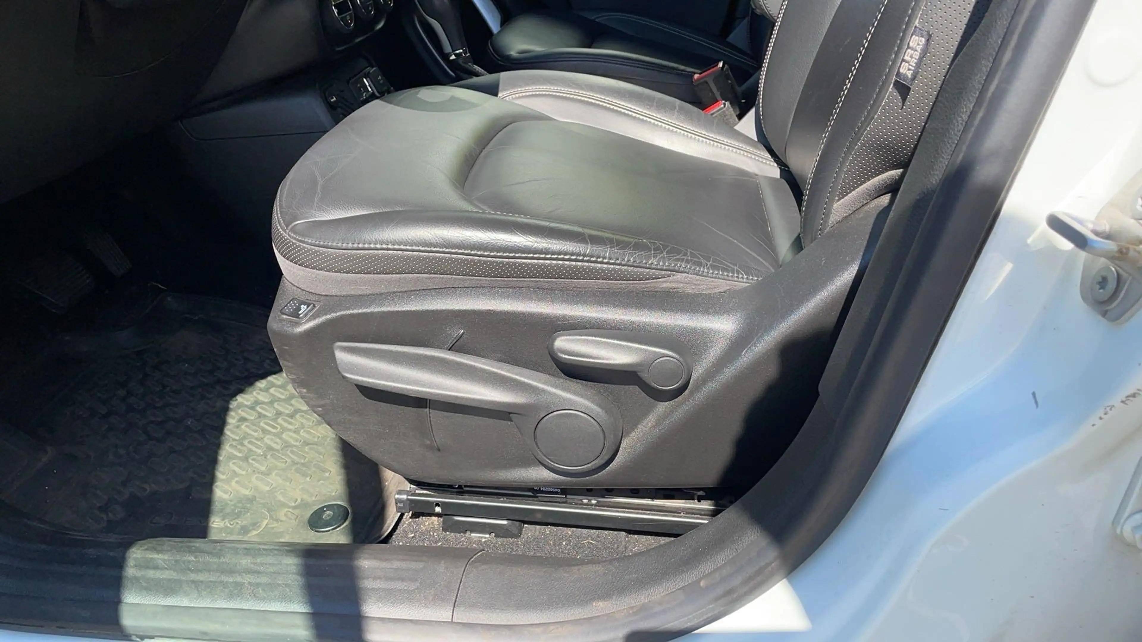 Jeep Renegade 1.4 MultiAir Limited — photo 10