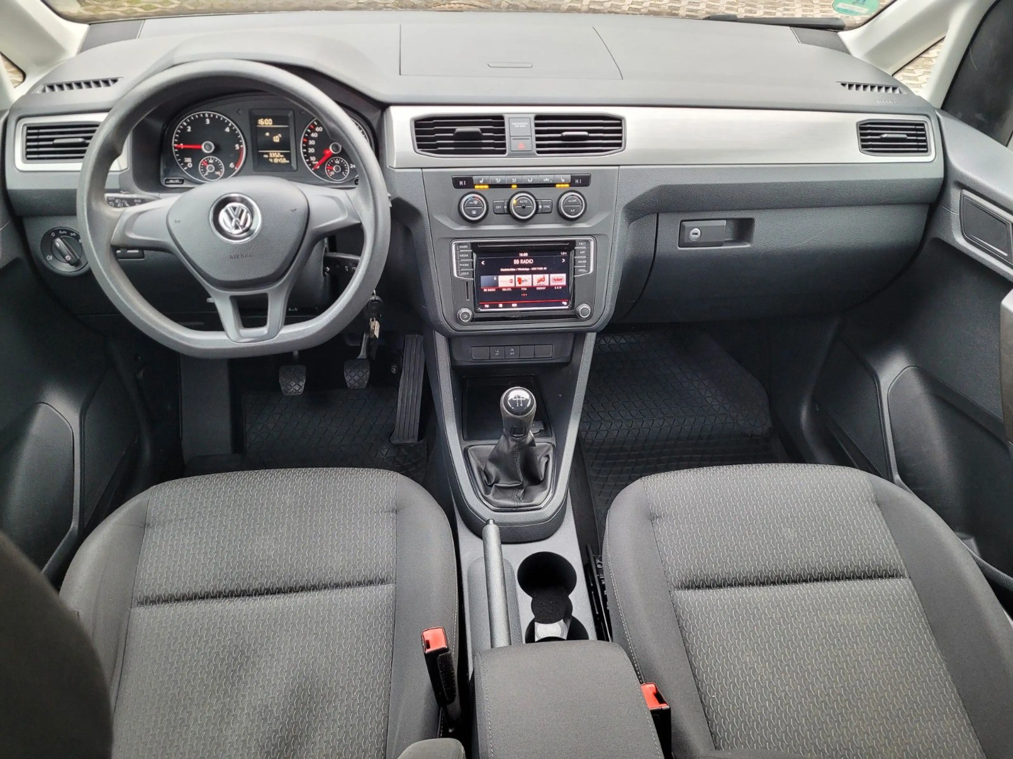 Volkswagen Caddy Caddy MaxRollstuhlrampe — photo 12