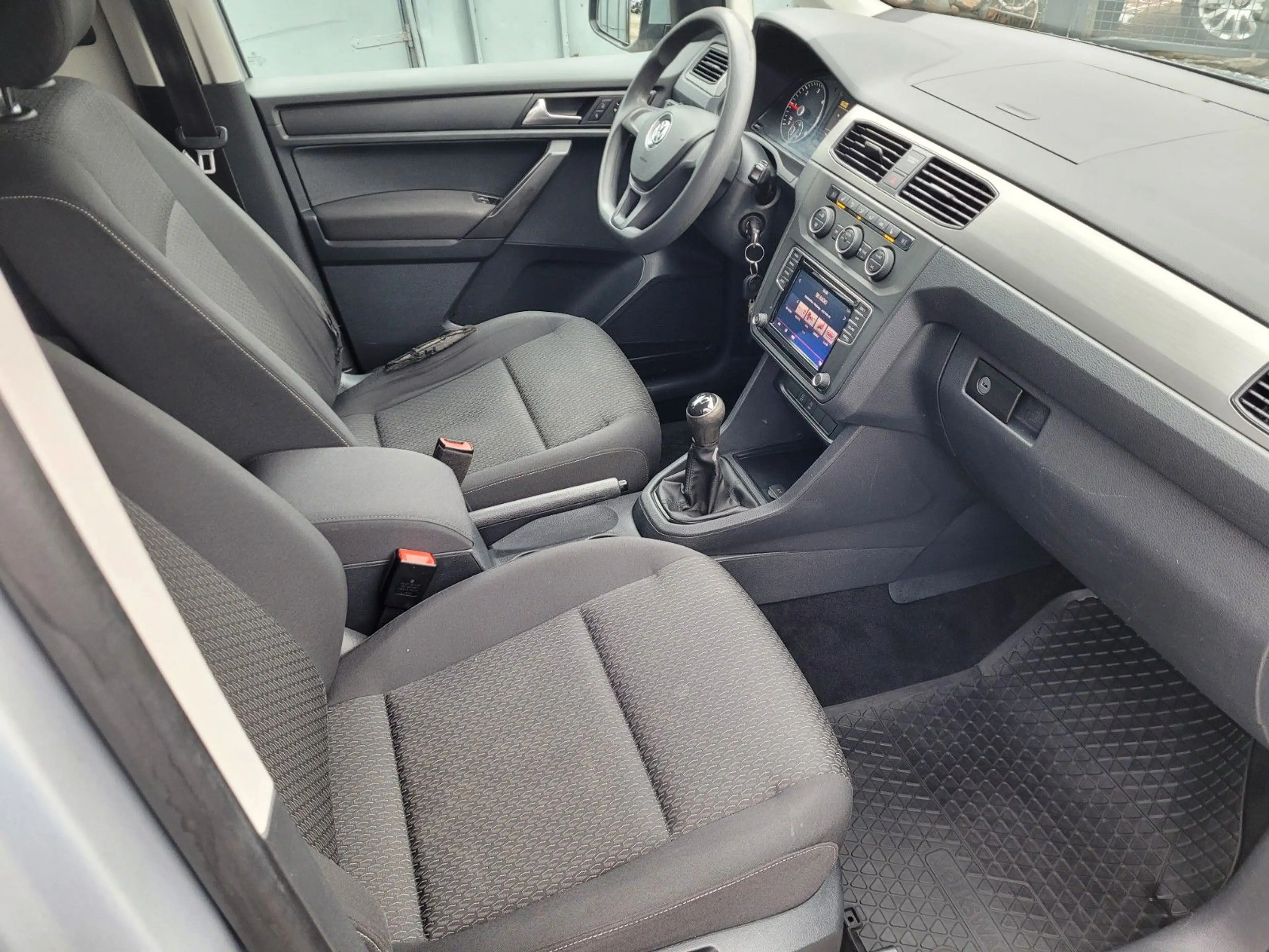 Volkswagen Caddy Caddy MaxRollstuhlrampe — photo 13