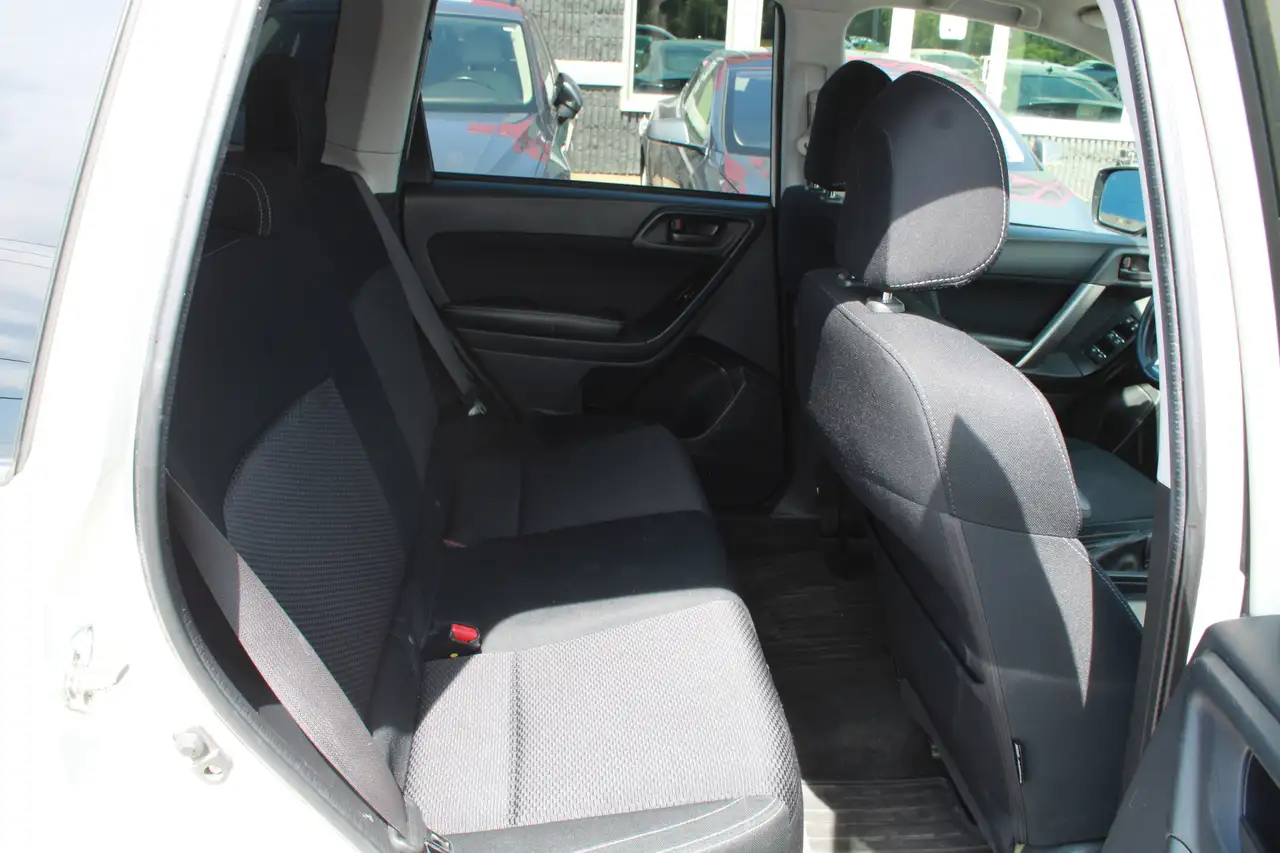 Subaru Forester снимка Subaru Forester